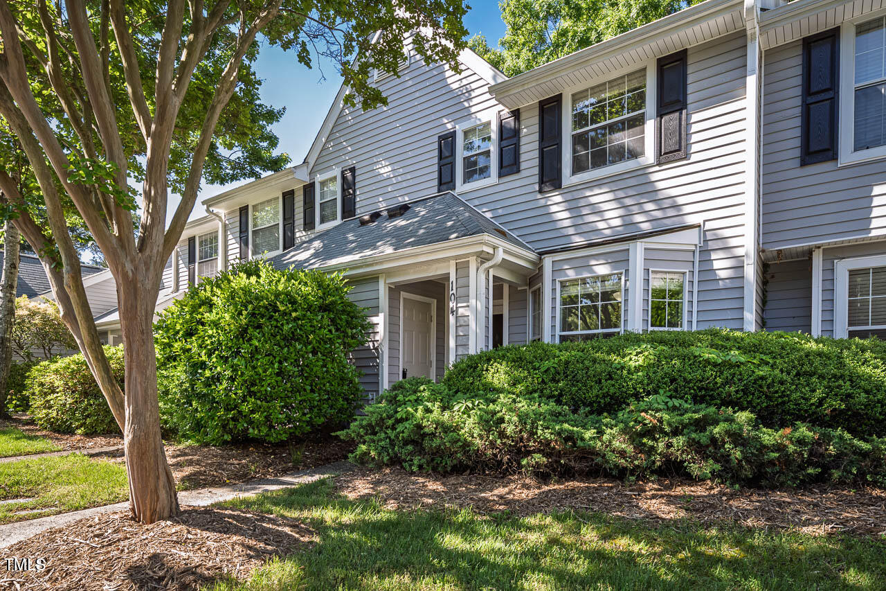104 Sir Richard Lane Chapel Hill NC 27517