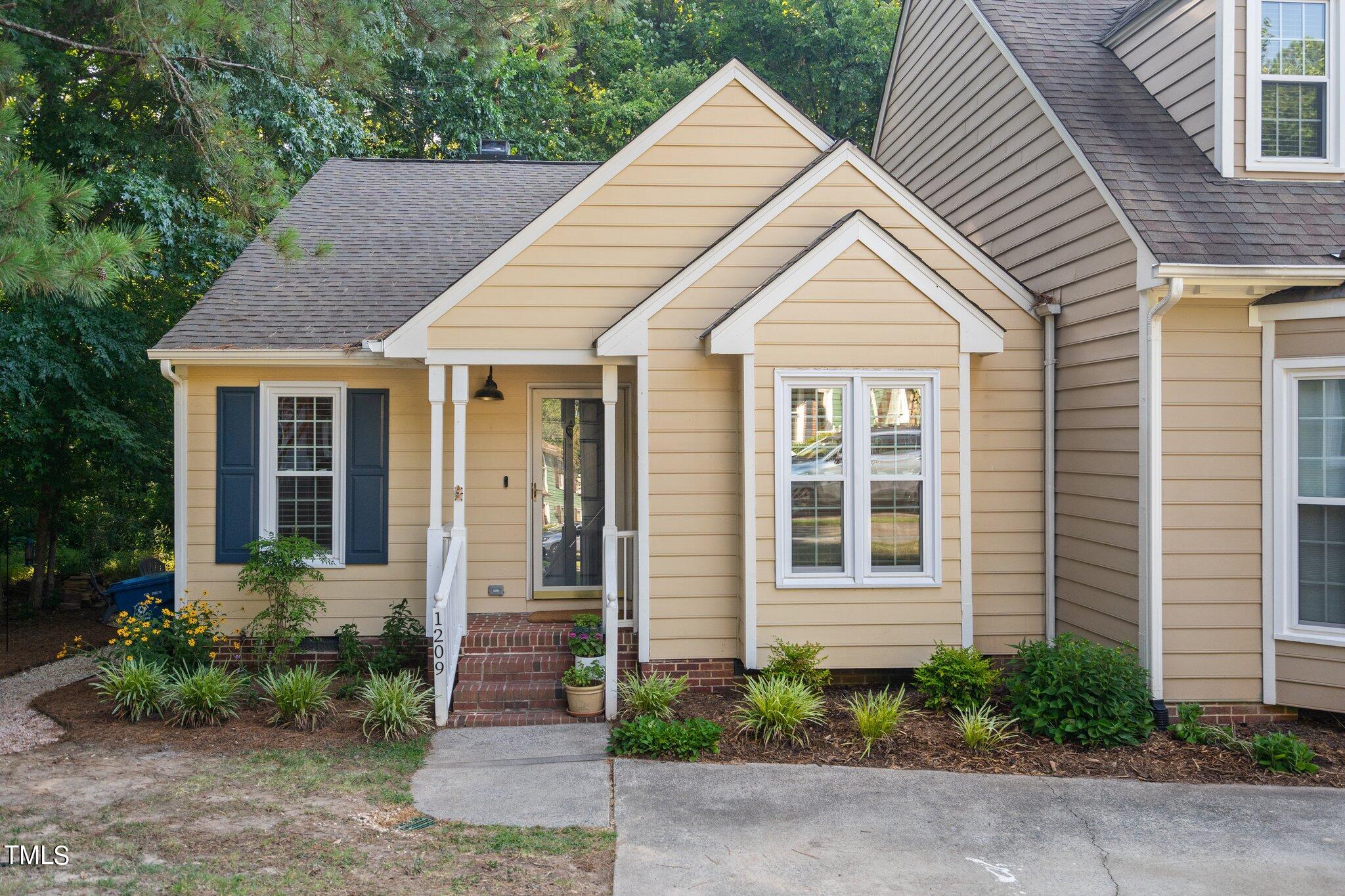 1209 Cranebridge Place Chapel Hill NC 27517