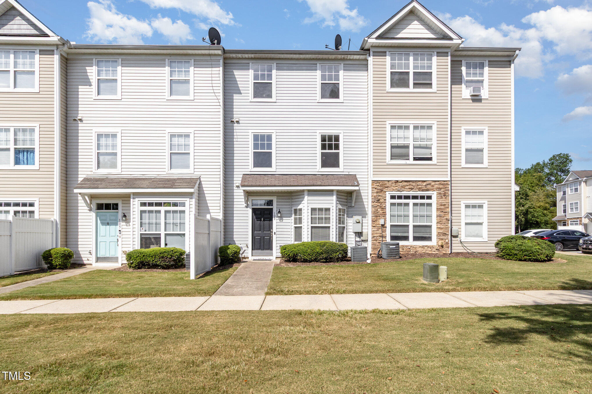 1211 Canyon Rock Court Raleigh NC 27610