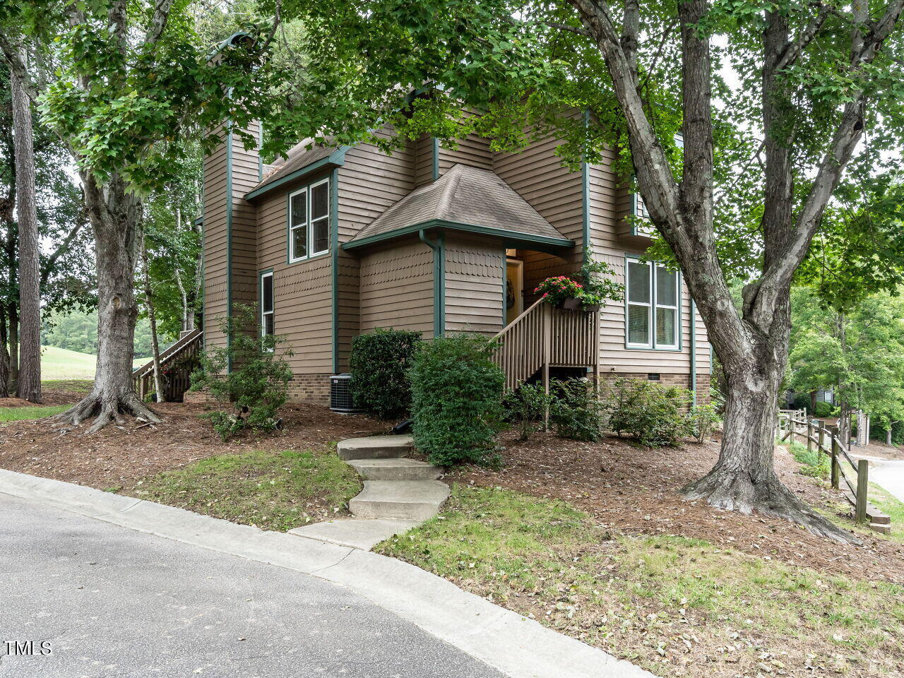 2020 Willow Hill Lane Clayton NC 27520