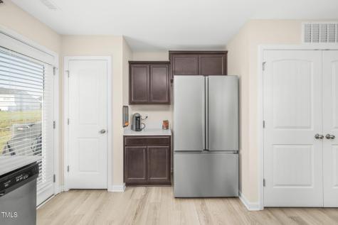 7557 Oliver Park Drive Whitsett NC 27377