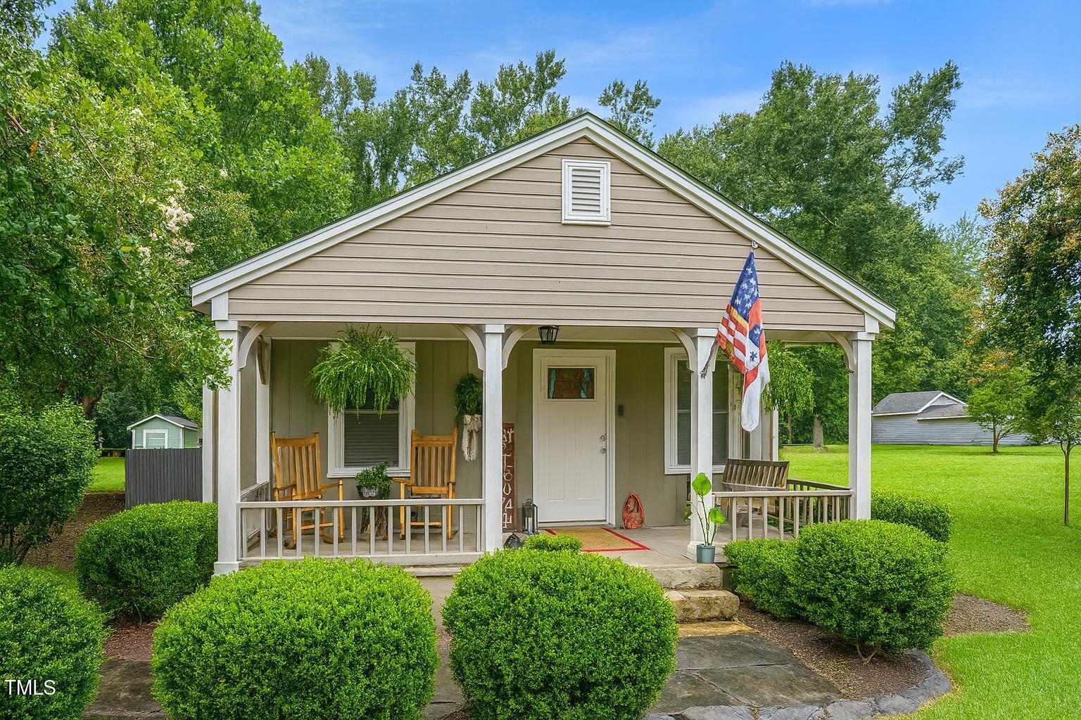 102 Pope Street Erwin NC 28339