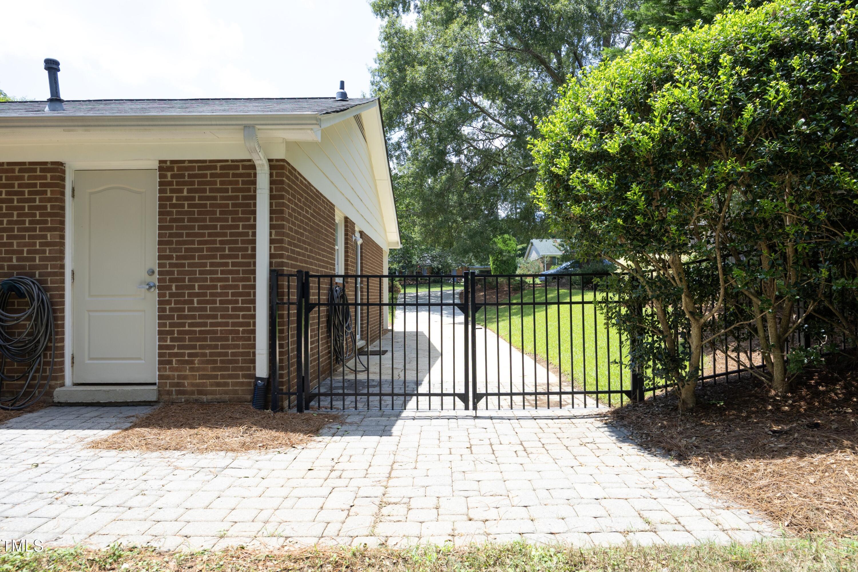 3112 Carovel Court Raleigh NC 27612