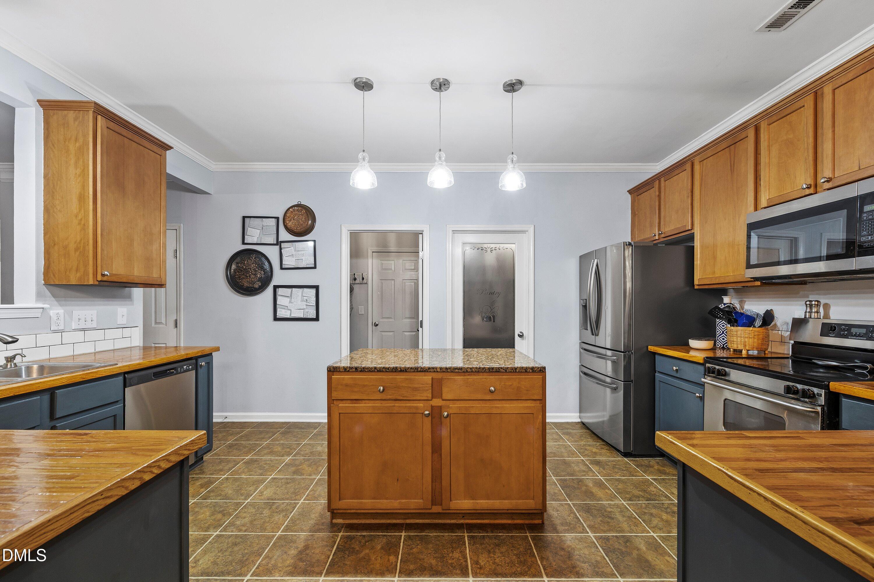 218 River Hills Drive Clayton NC 27527