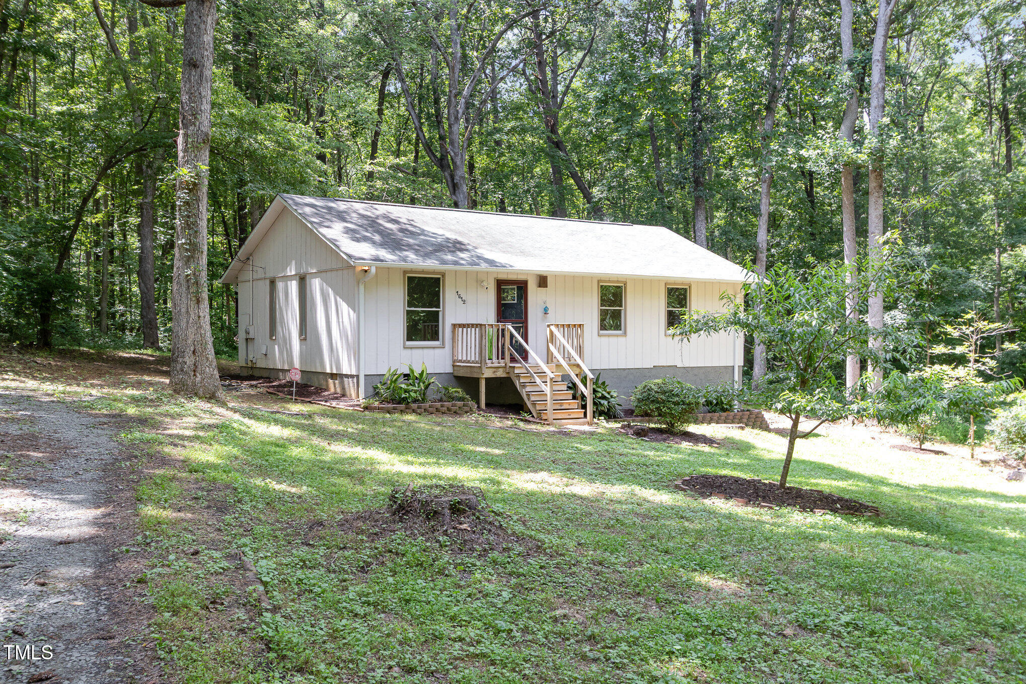 1512 Edwards Drive Chapel Hill NC 27516