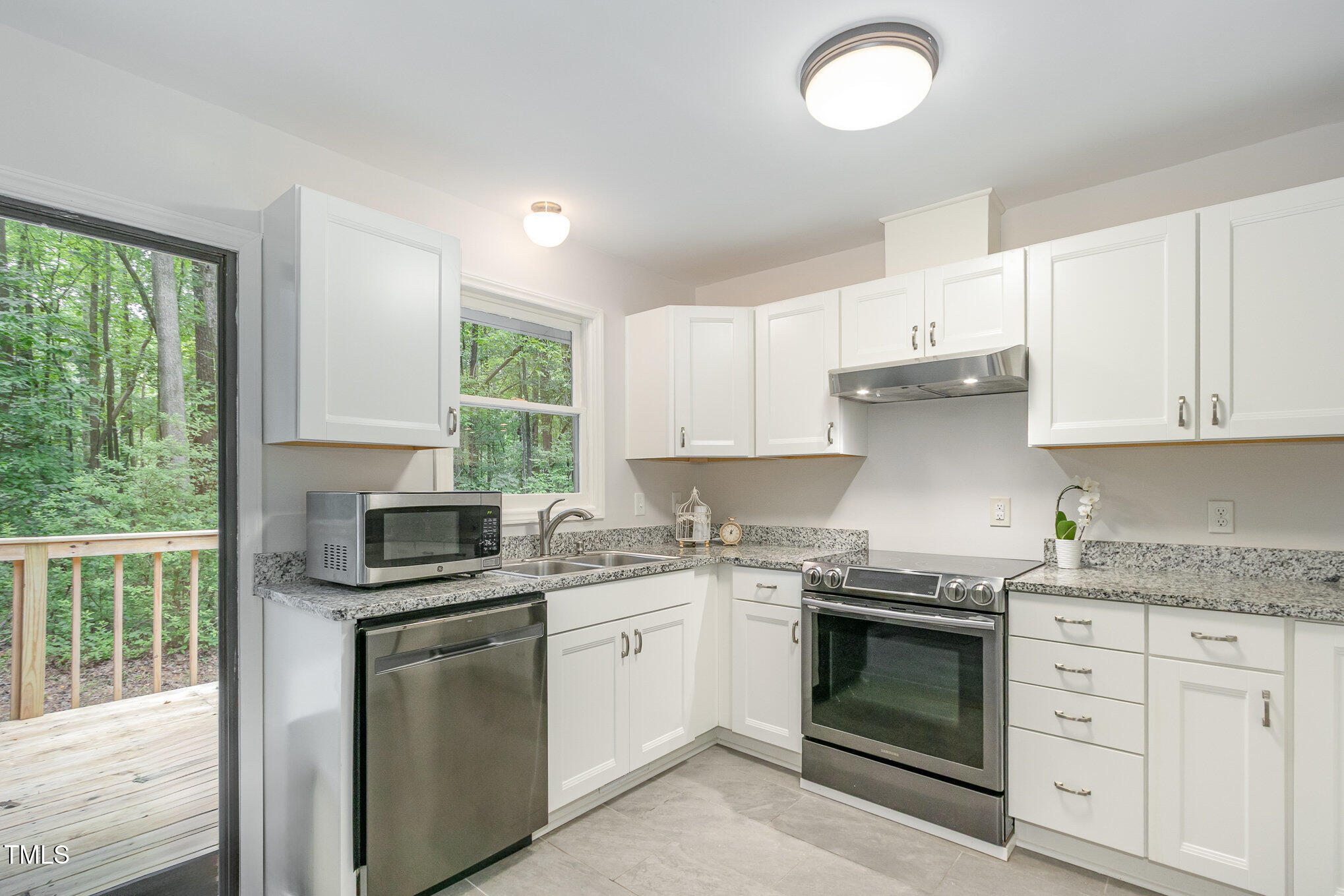 1512 Edwards Drive Chapel Hill NC 27516