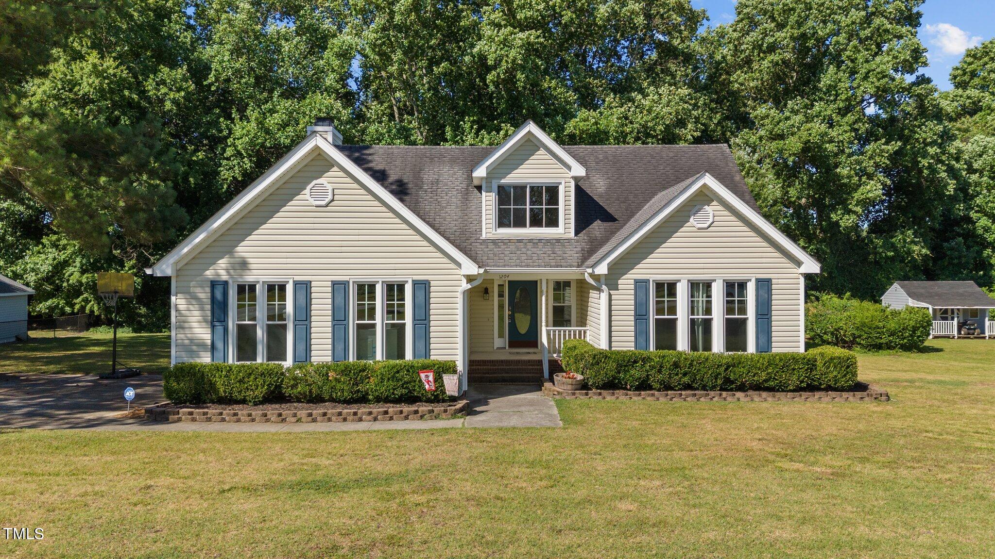1204 Ridge Drive Clayton NC 27520