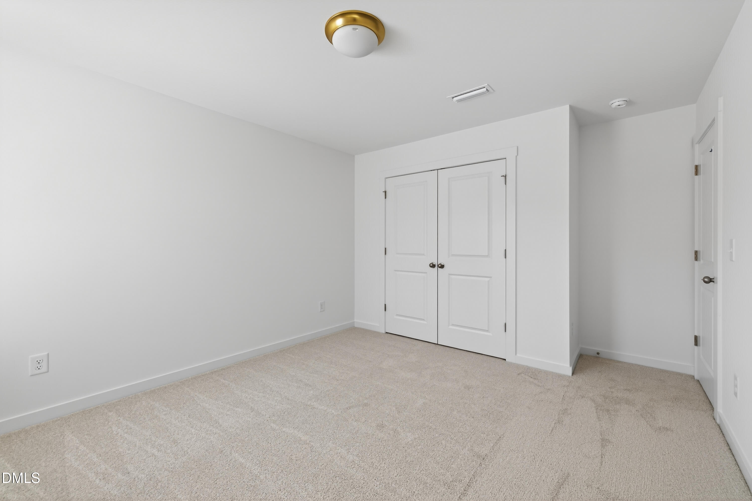 94 Silent Bend Drive Clayton NC 27527