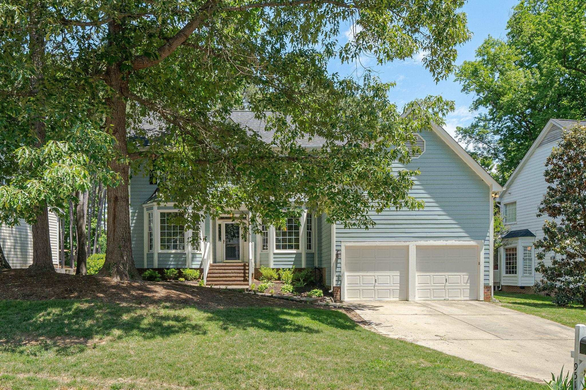 9512 Leslieshire Drive Raleigh NC 27615