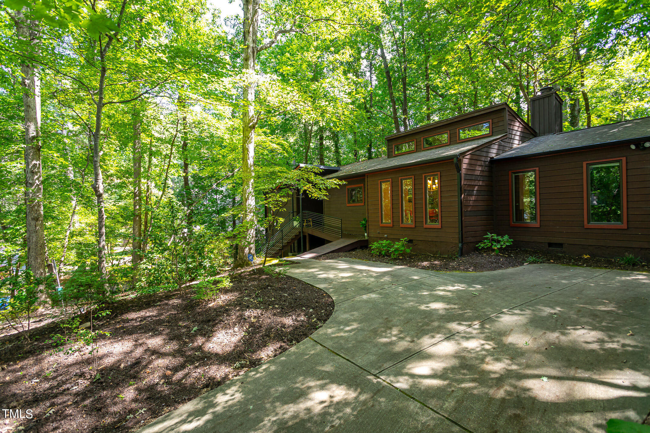 2412 Wentworth Street Raleigh NC 27612