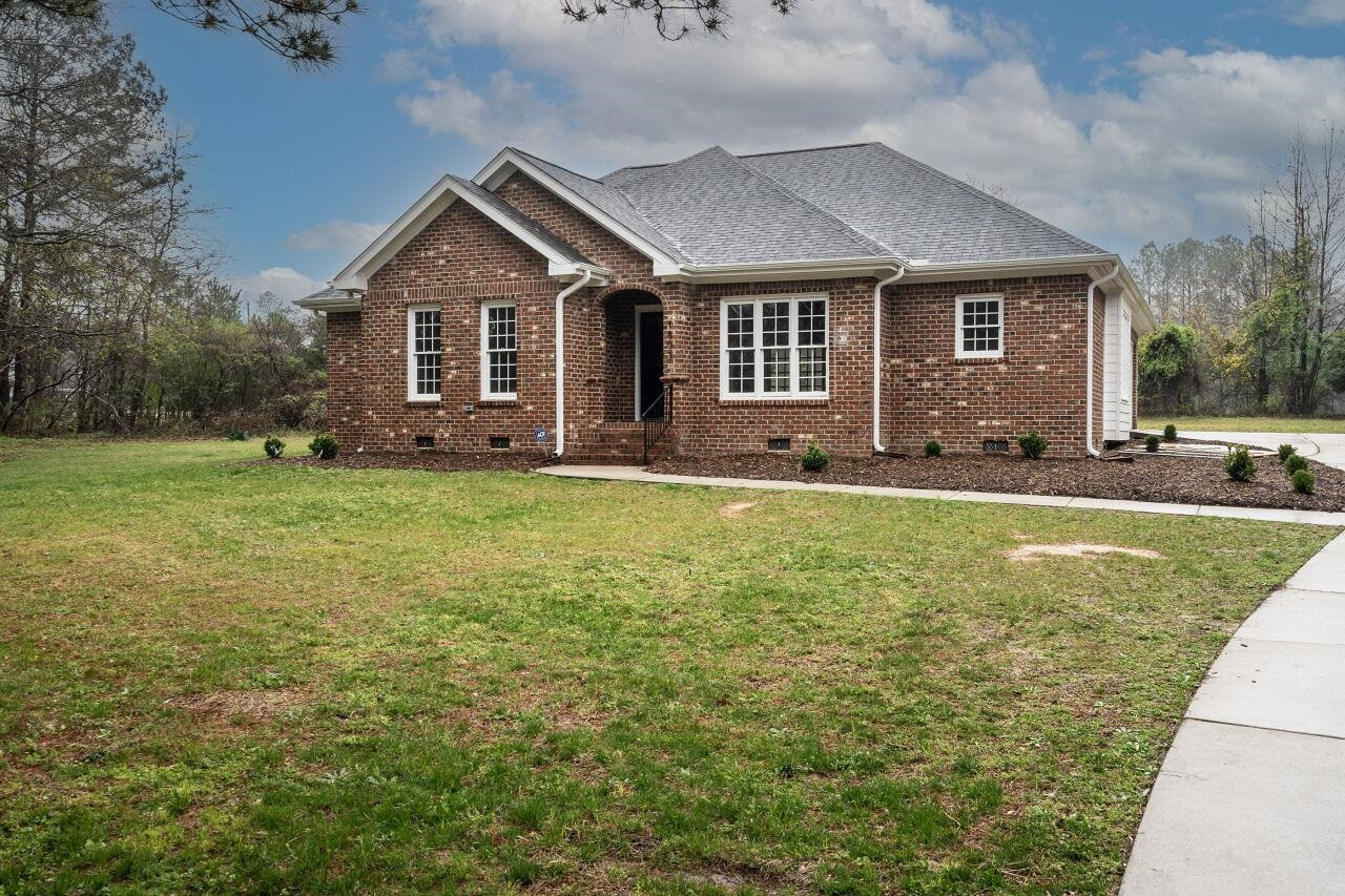1803 Farm Lake Drive Holly Springs NC 27540