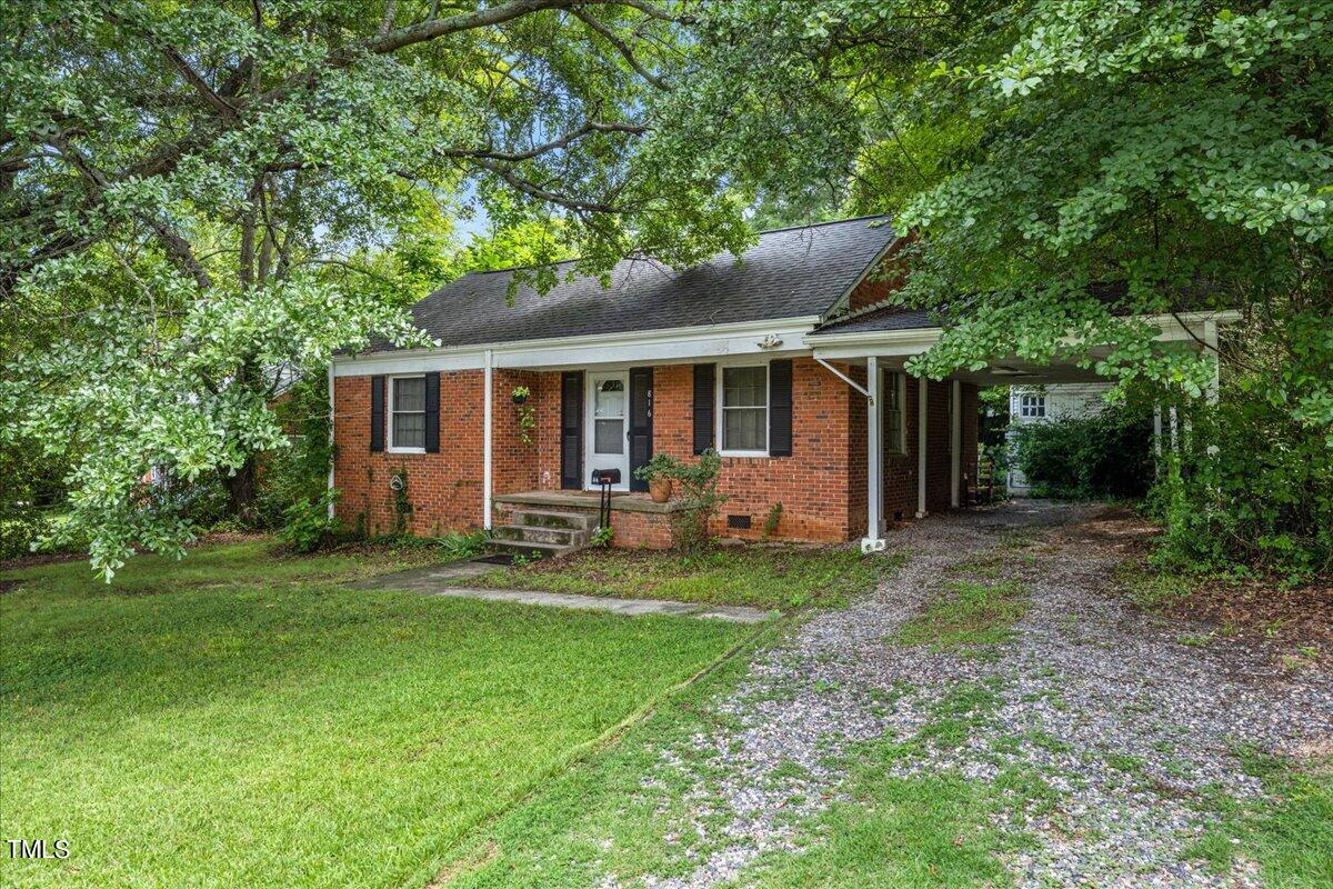 816 N King Charles Road Raleigh NC 27610