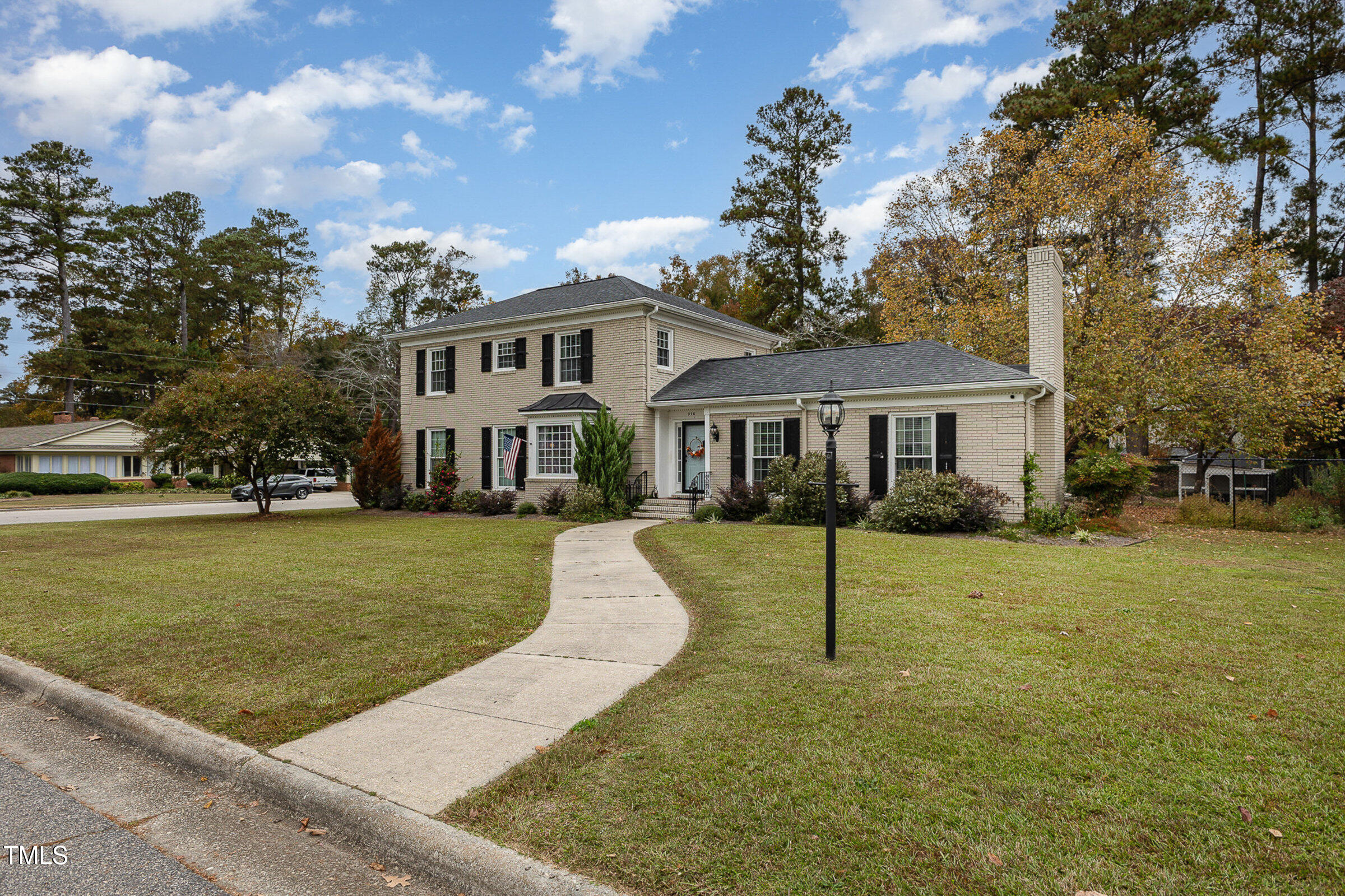 916 W Pope Street Dunn NC 28334