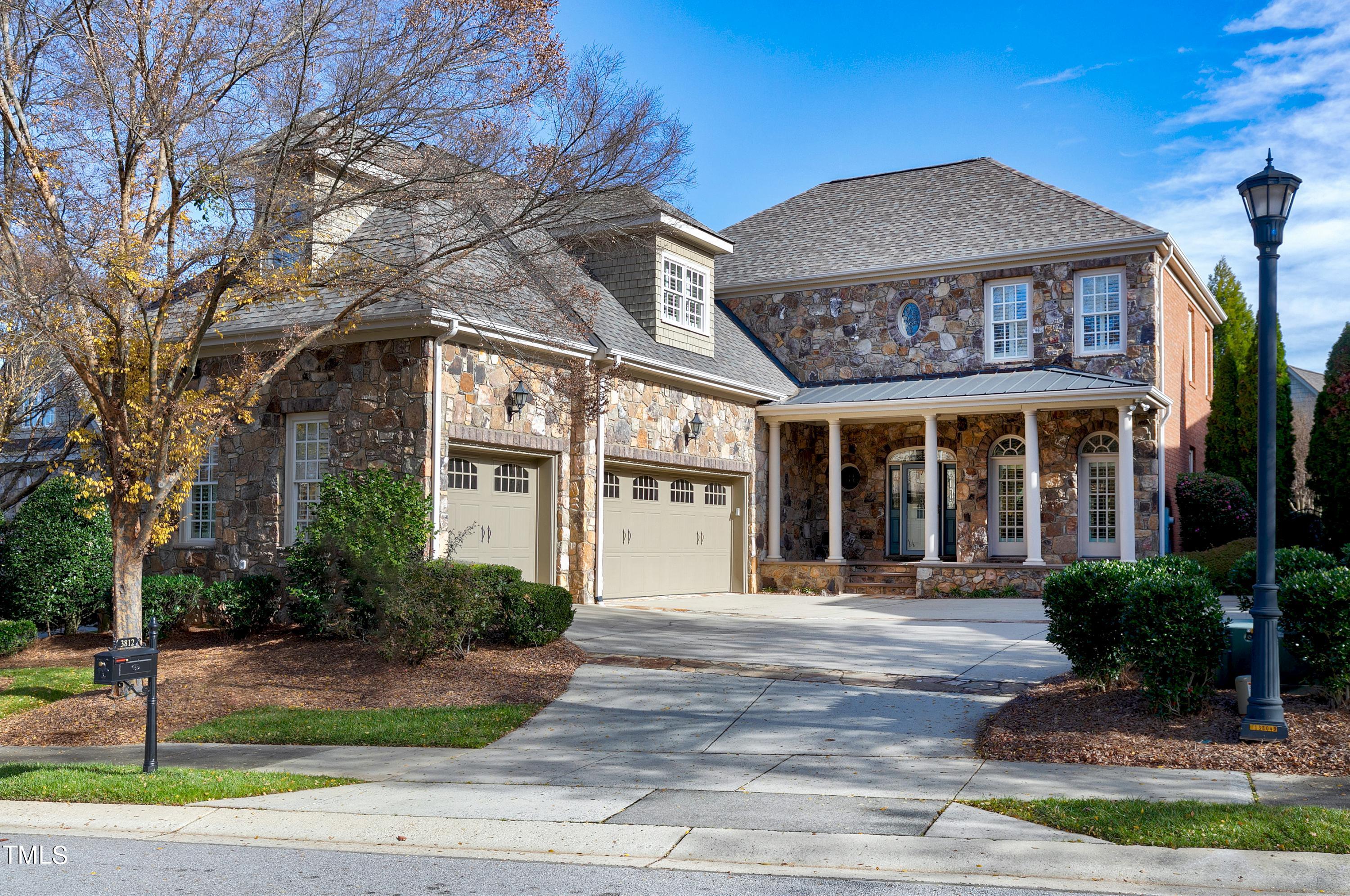 3812 Glen Iris Lane Raleigh NC 27612
