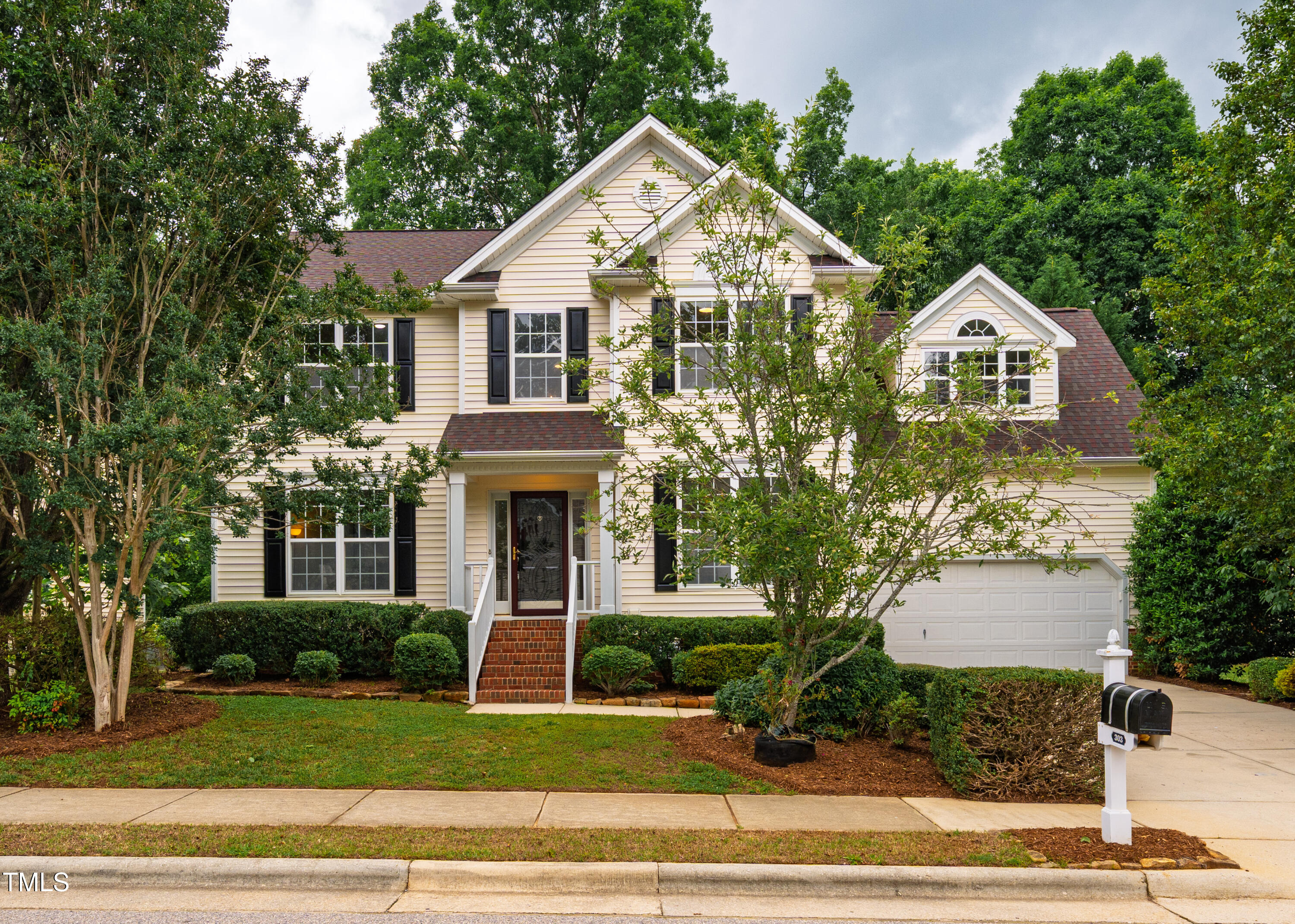 303 Laurens Way Chapel Hill NC 27516