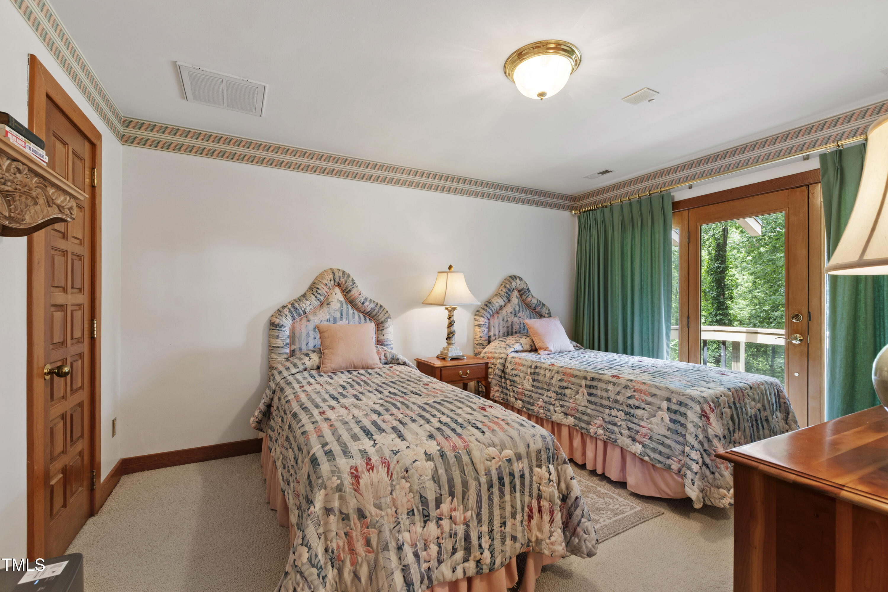 812 Kenmore Road Chapel Hill NC 27514