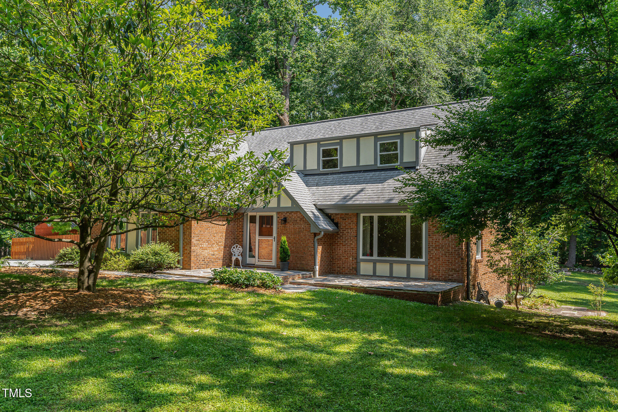 106 Wolfs Trail Chapel Hill NC 27516