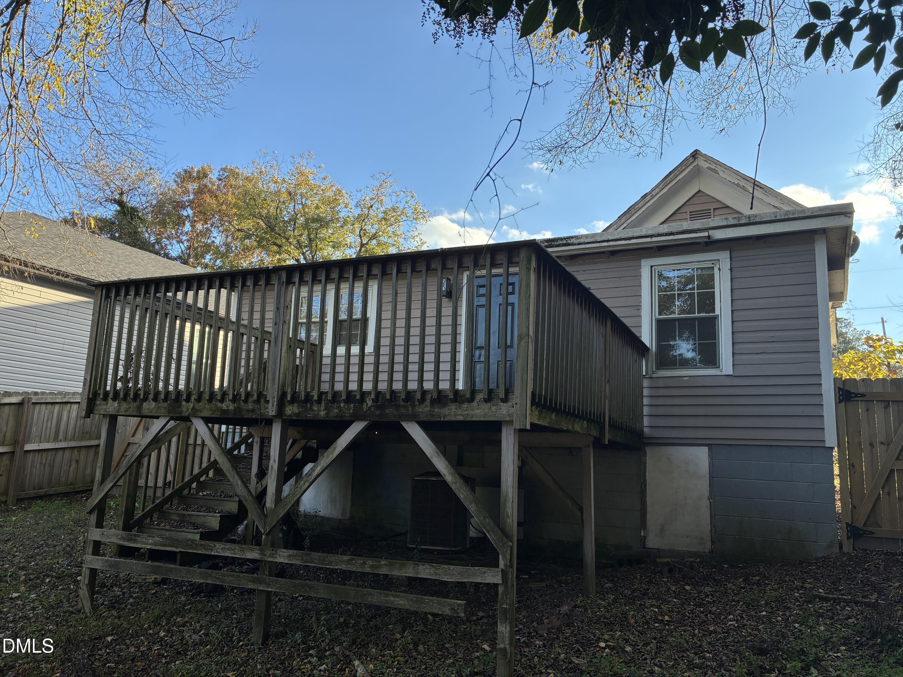 204 W Hill Street Benson NC 27504