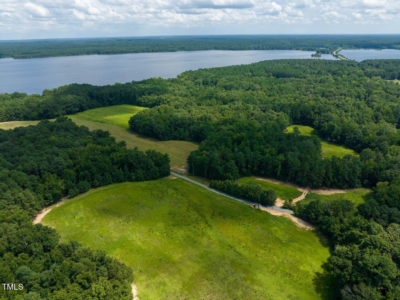 197 Lakeside Drive Chapel Hill NC 27517