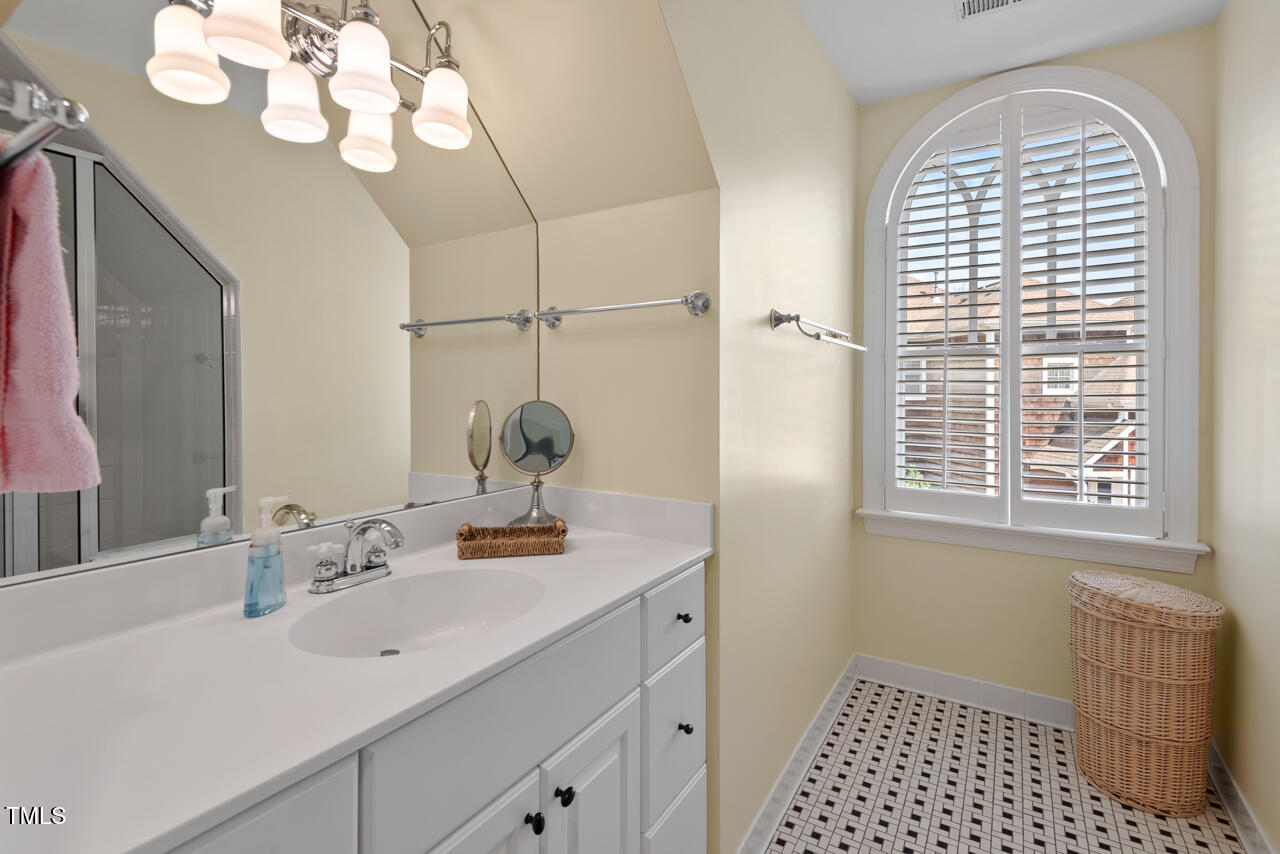 417 Westbury Drive Chapel Hill NC 27516