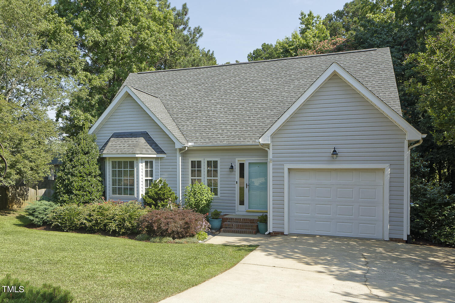 105 Stonerail Circle Holly Springs NC 27540