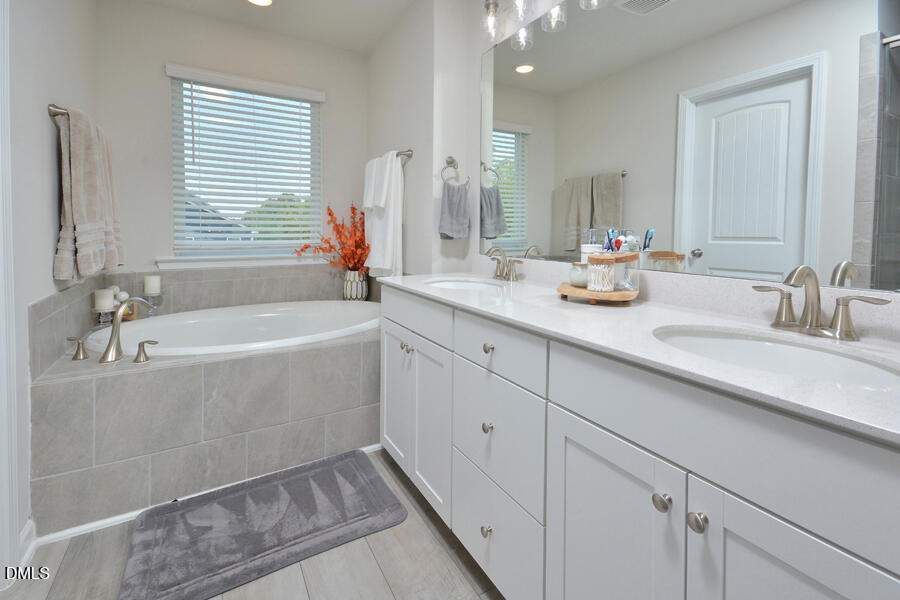 490 Mallard Loop Drive Clayton NC 27527