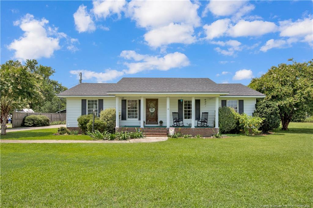 1506 S Elm Avenue Dunn NC 28334