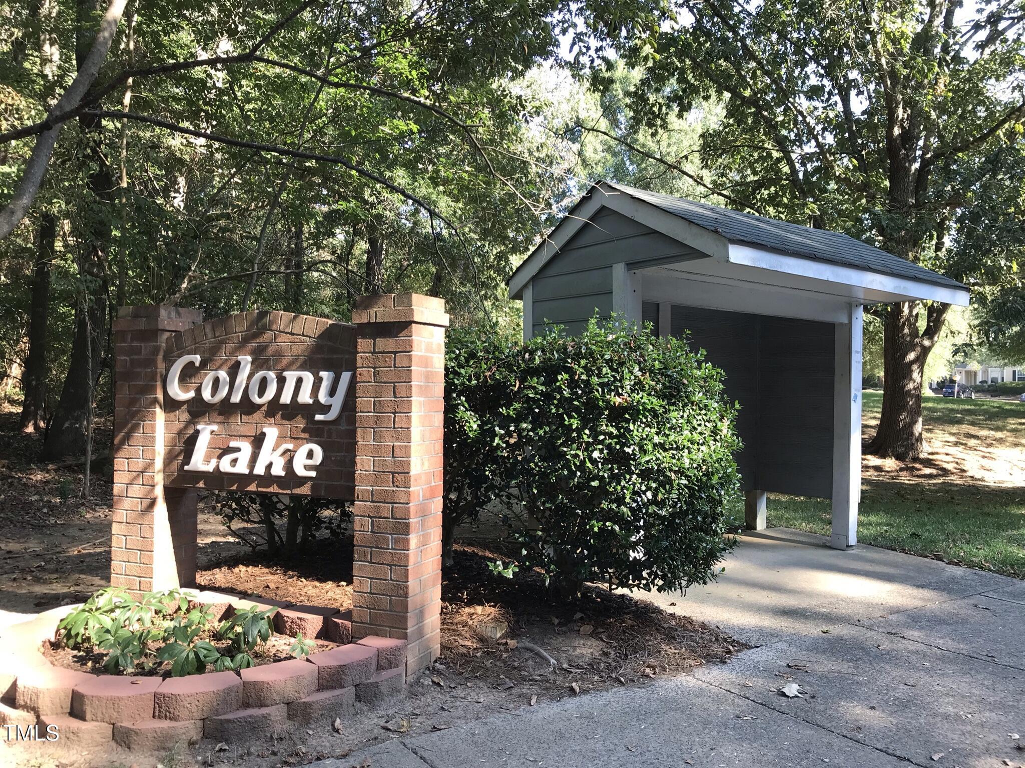 303 Street Thomas Drive Chapel Hill NC 27517