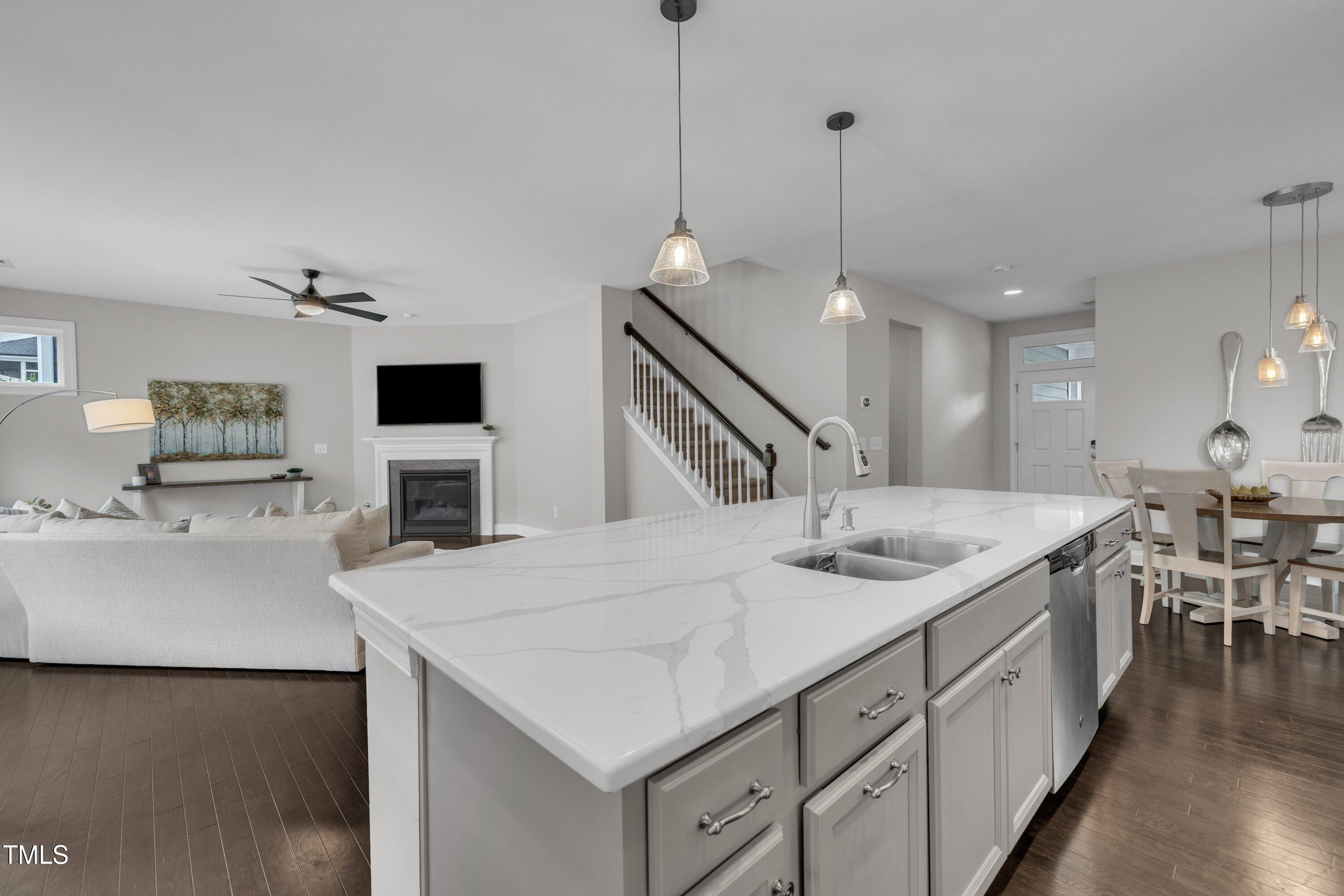 418 Quarter Gate Trace Chapel Hill NC 27516