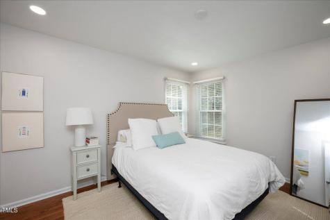 528 Moseley Lane Raleigh NC 27601
