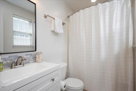 528 Moseley Lane Raleigh NC 27601
