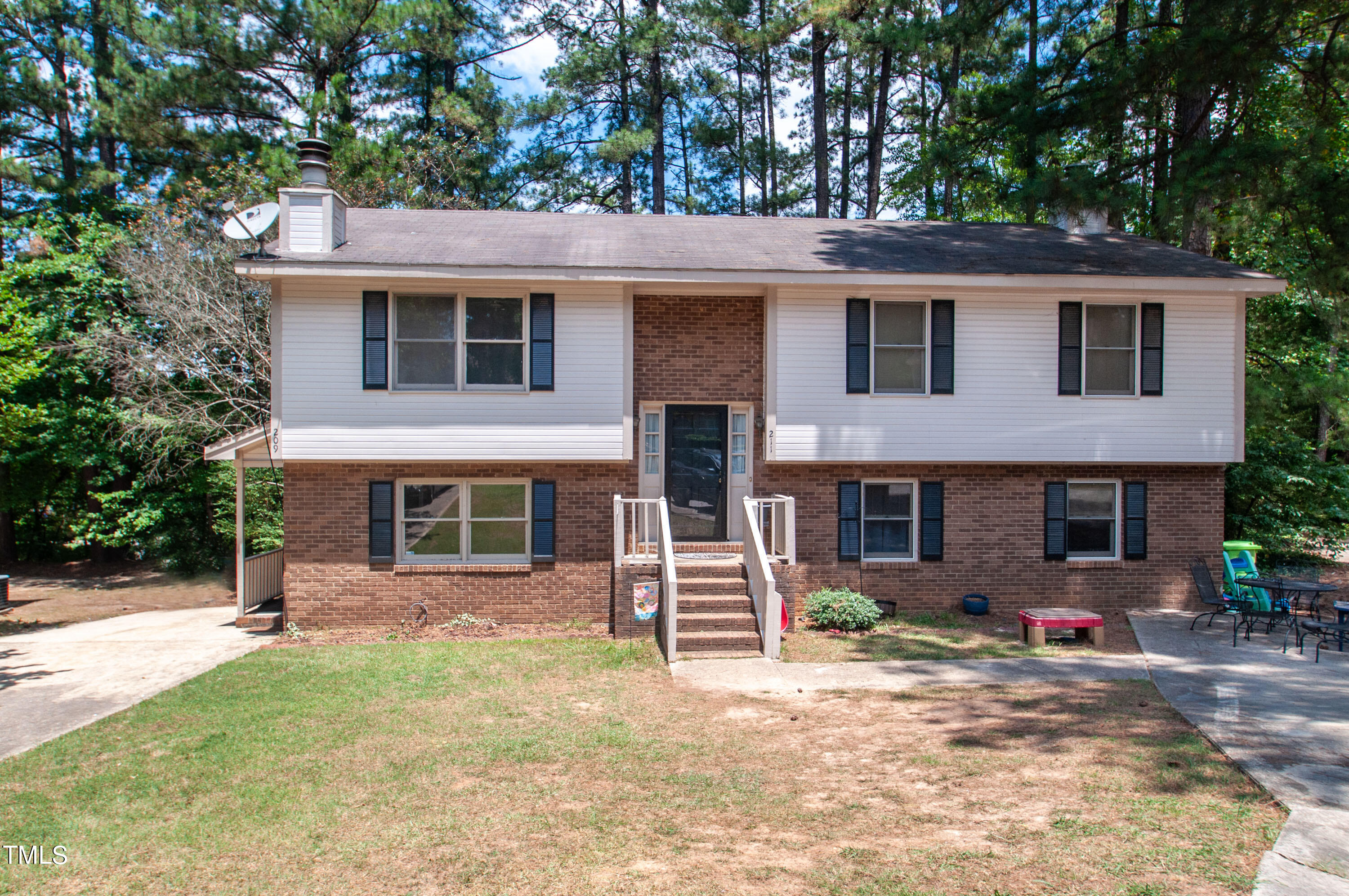 209 & 211 Bramble Court Raleigh NC 27615