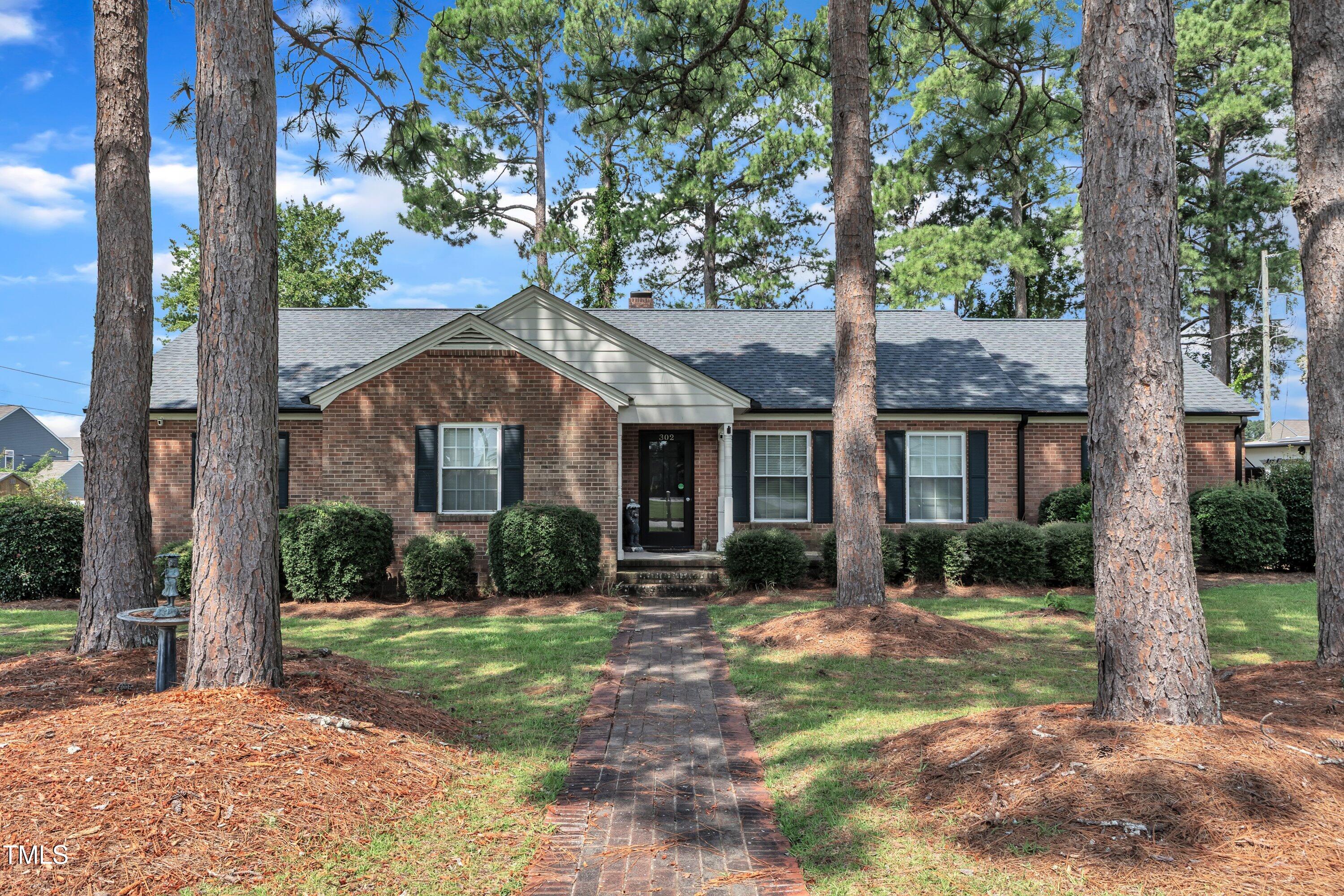 302 S Pine Street Benson NC 27504