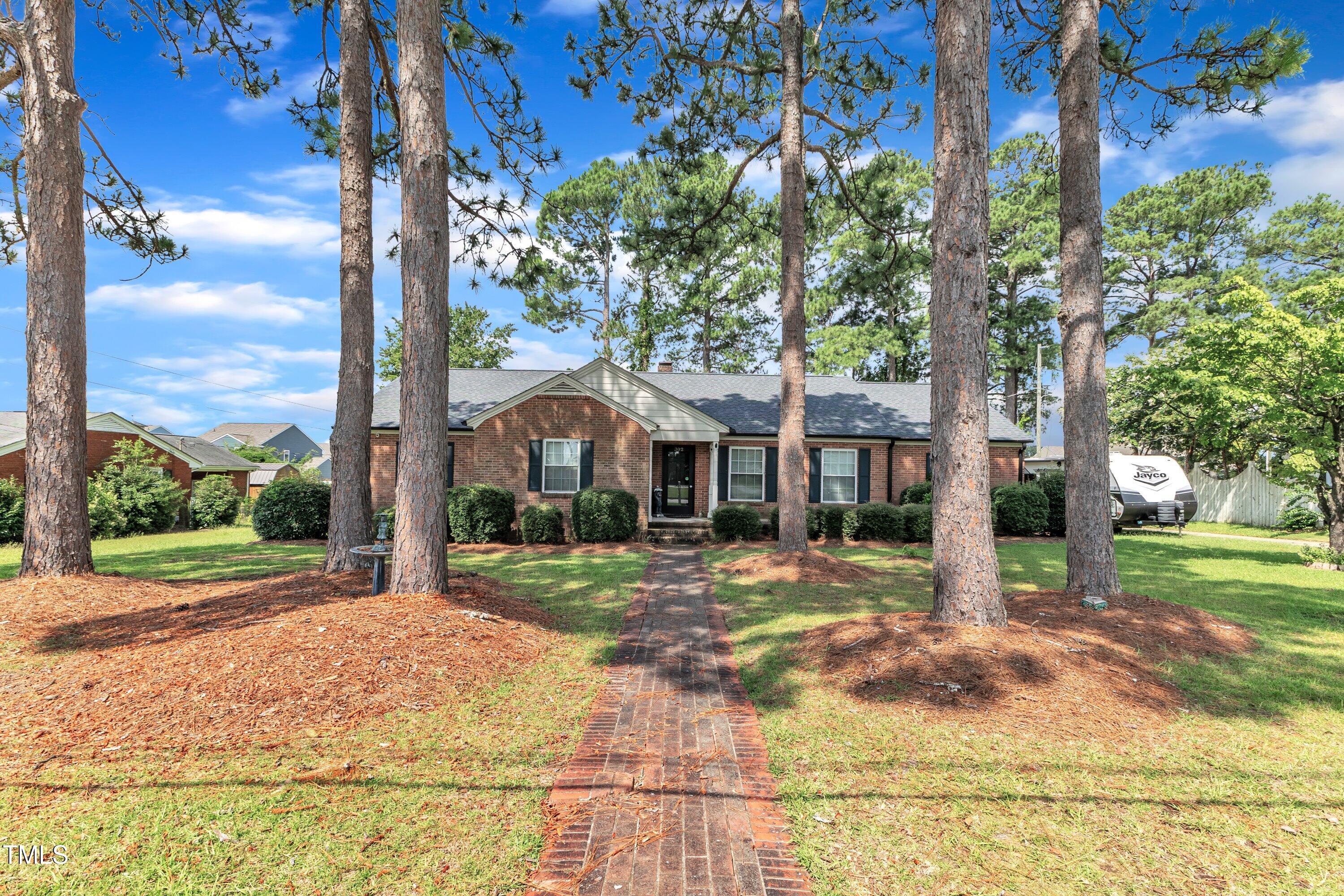 302 S Pine Street Benson NC 27504