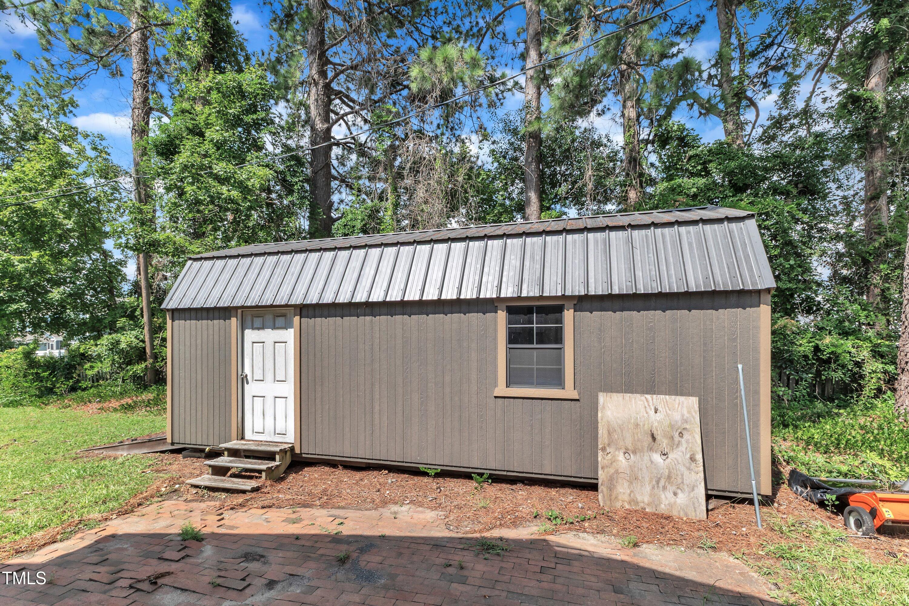 302 S Pine Street Benson NC 27504