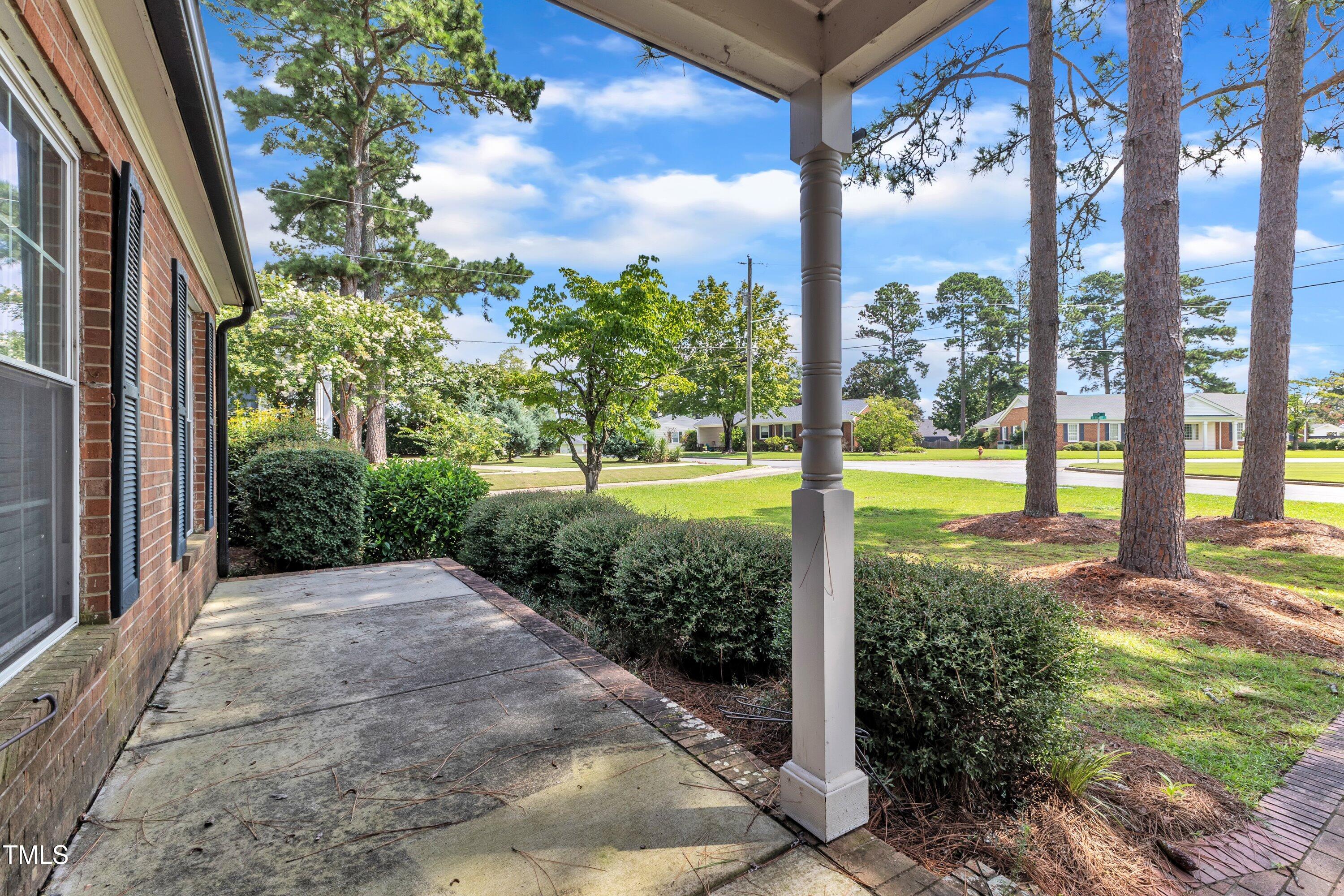 302 S Pine Street Benson NC 27504