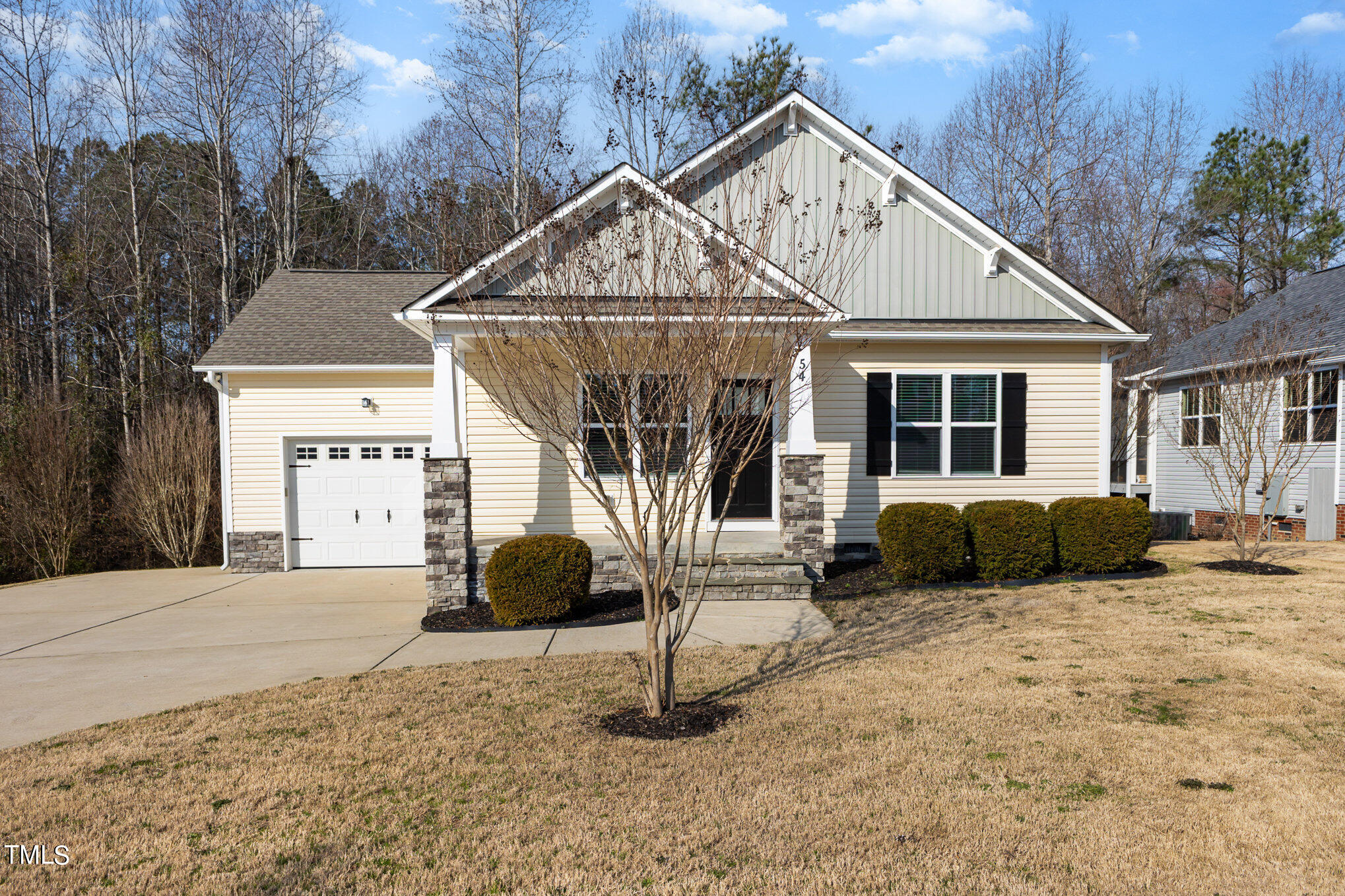 54 Potted Plant Court Clayton NC 27520