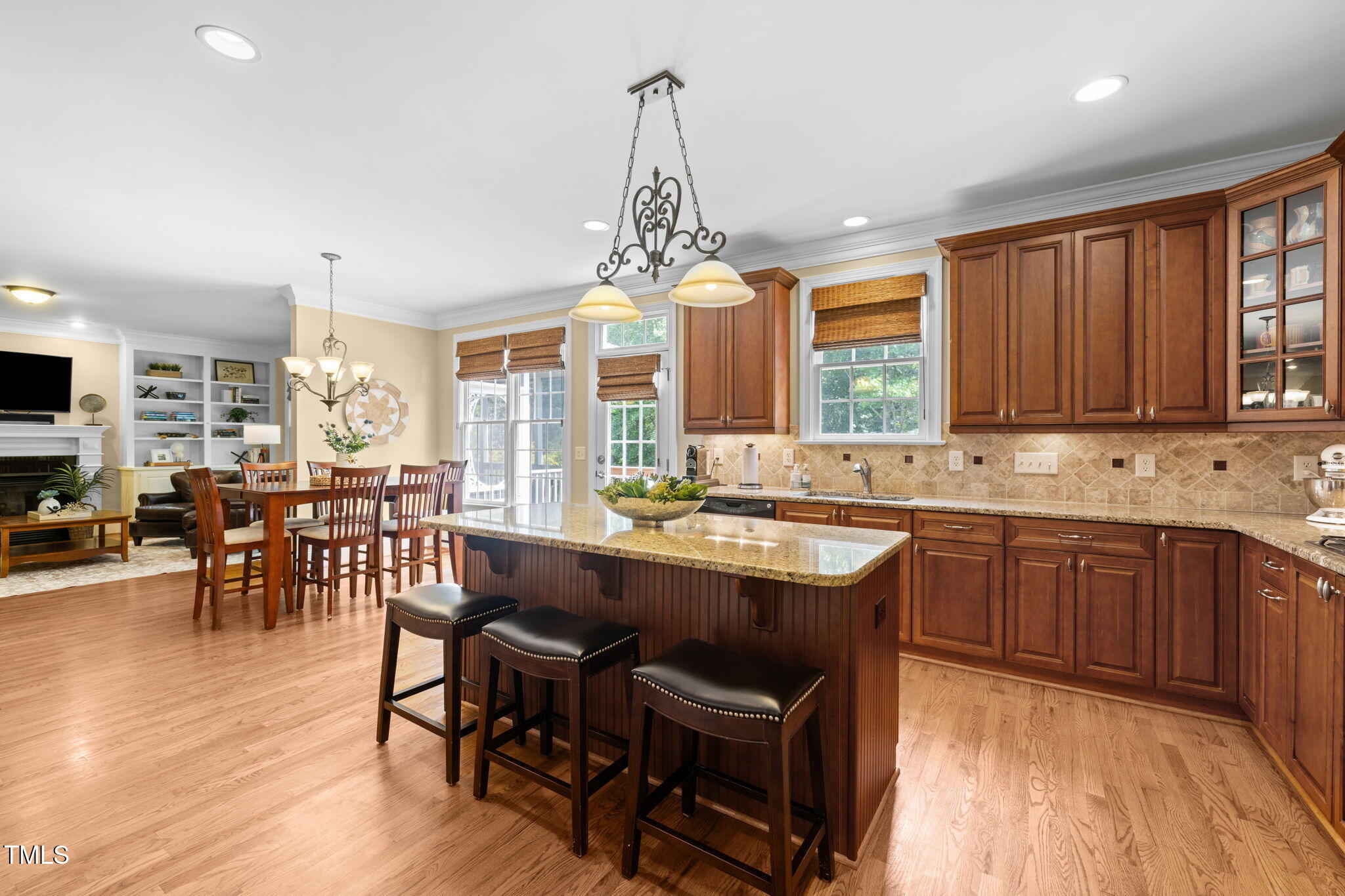 341 Oxfordshire Lane Chapel Hill NC 27517