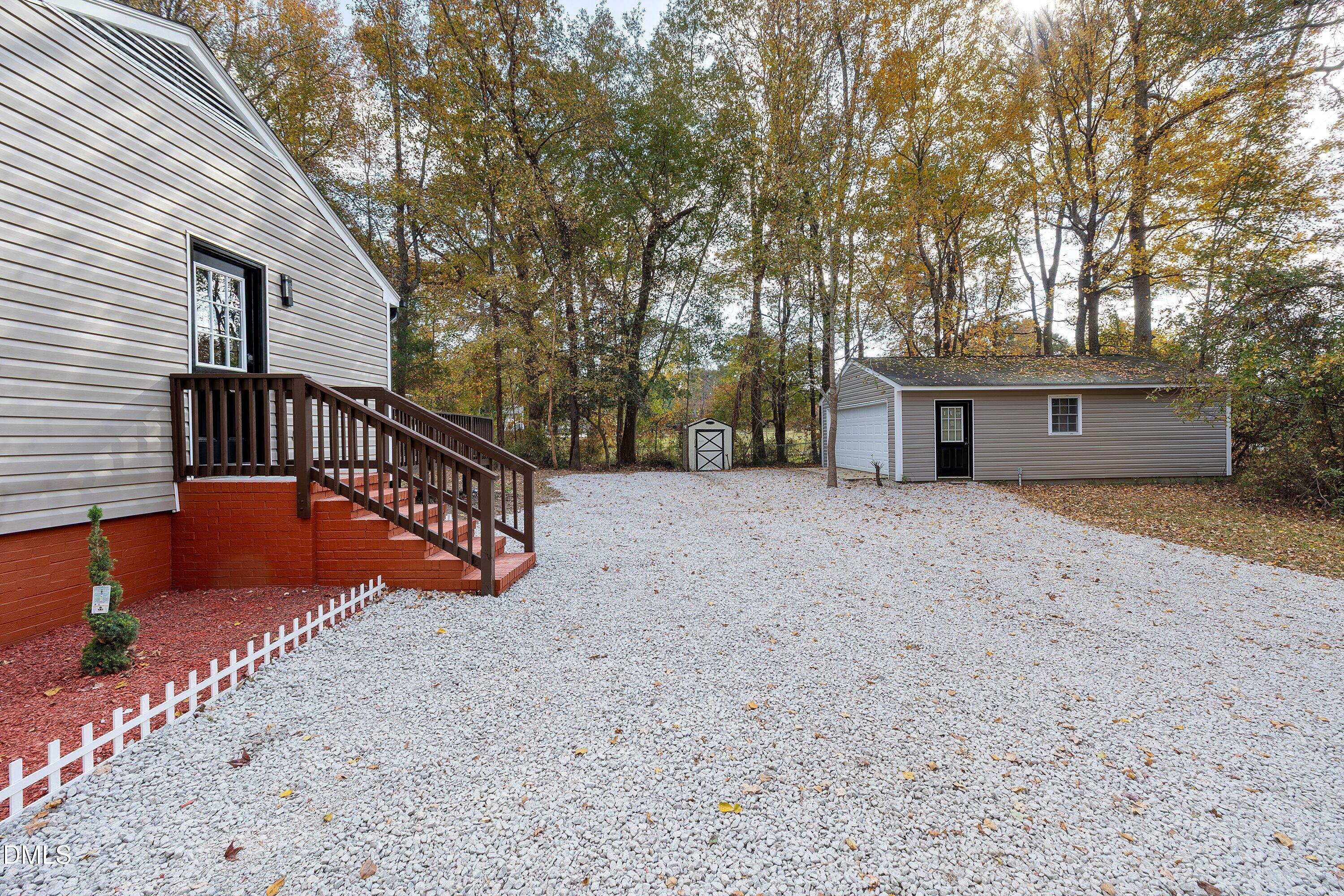 2021 Fort Drive Clayton NC 27520