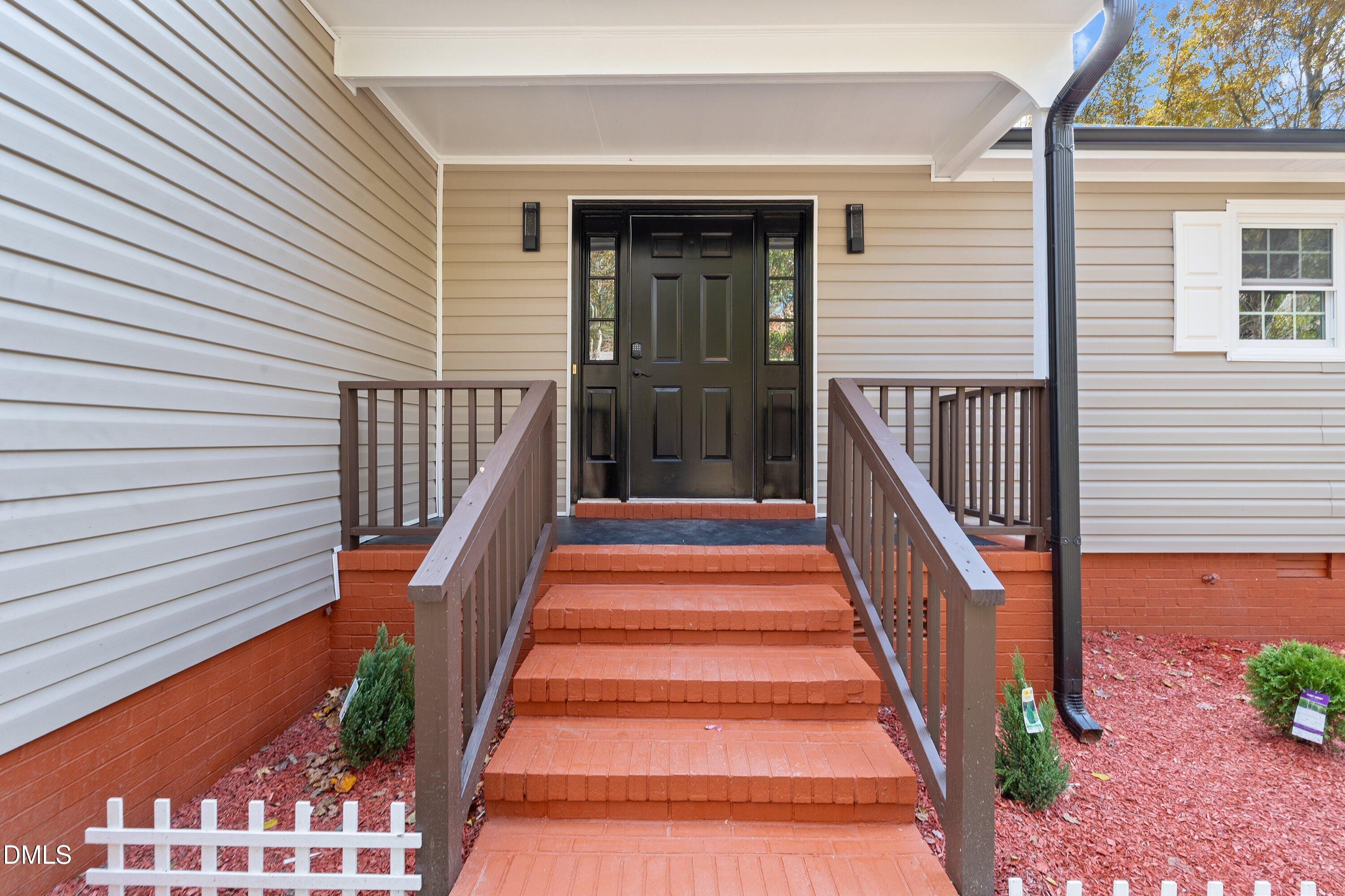 2021 Fort Drive Clayton NC 27520