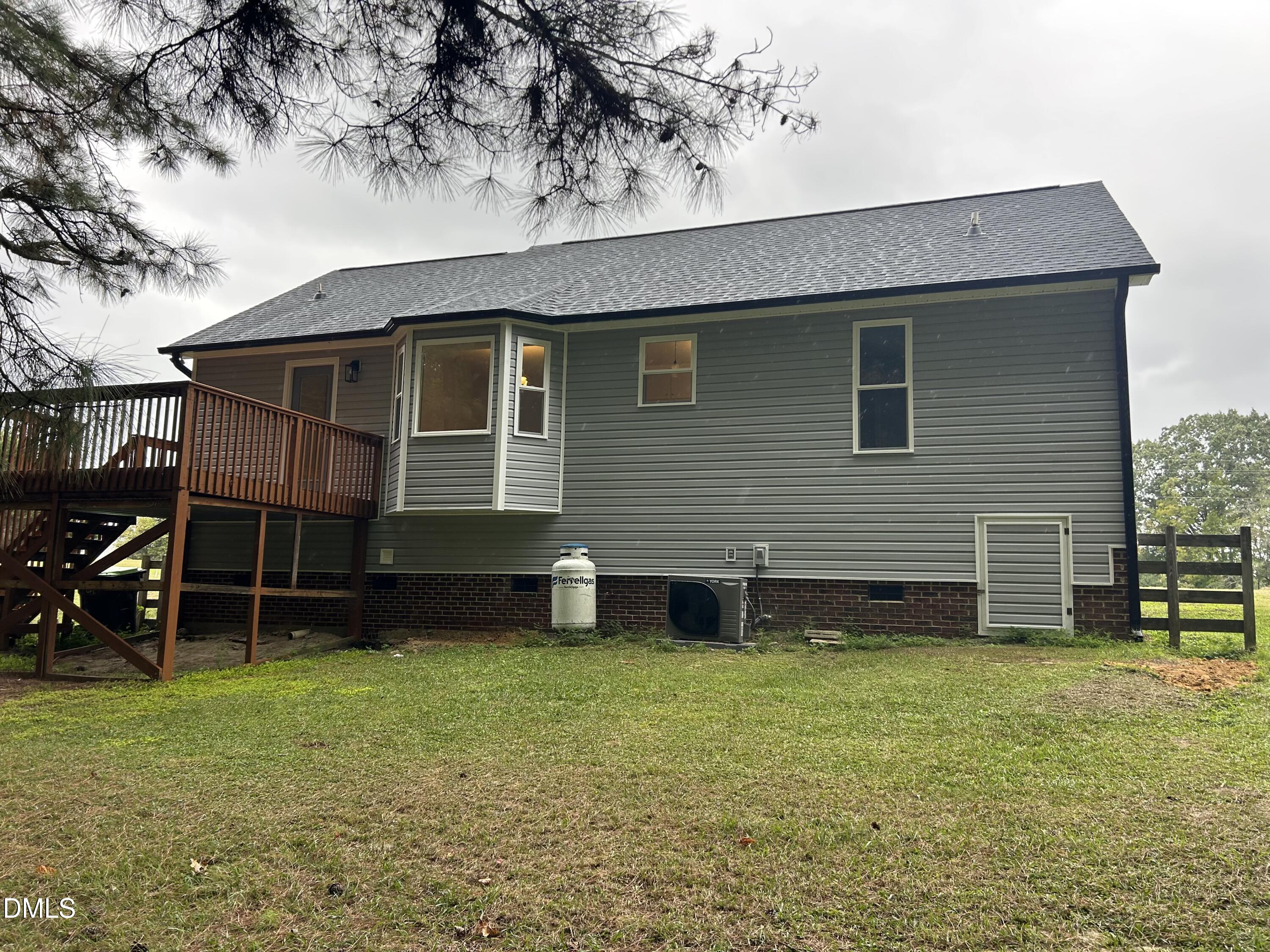 387 N Pleasant Coates Road Benson NC 27504