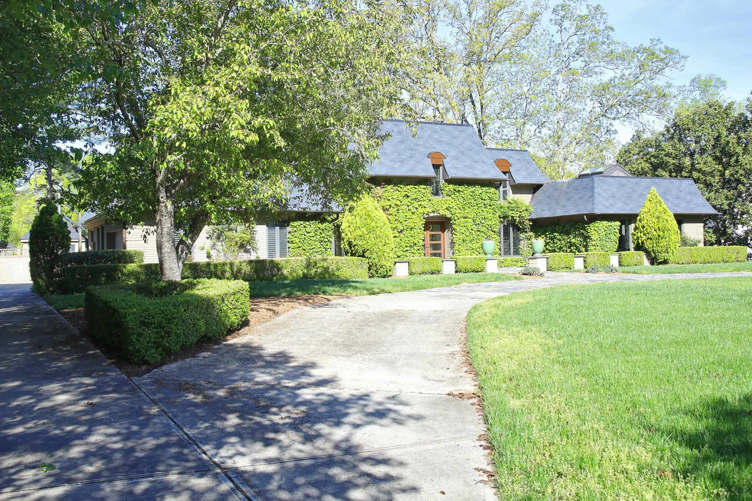 1106 Burning Tree Drive Chapel Hill NC 27517