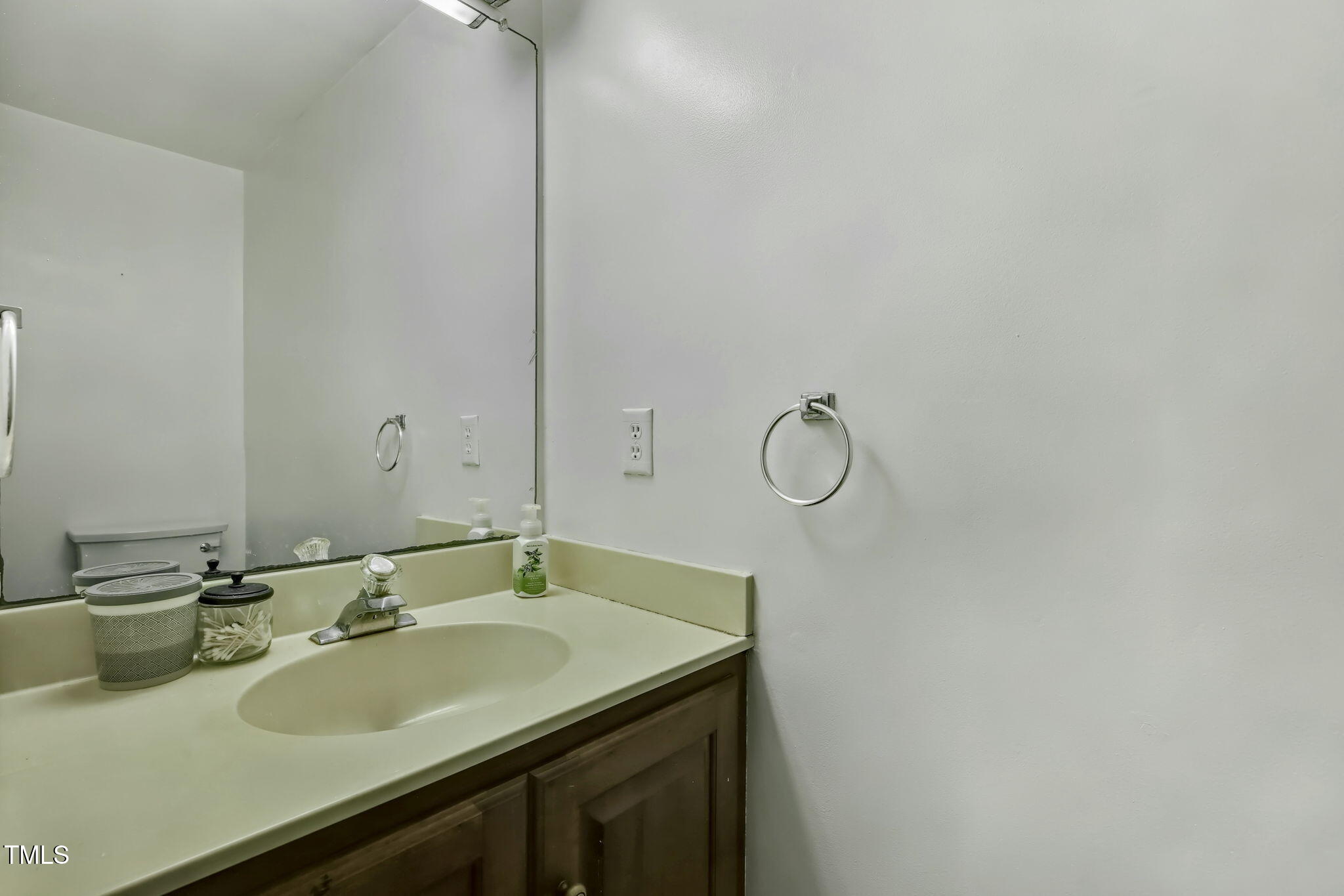 6 Street James Place Chapel Hill NC 27514