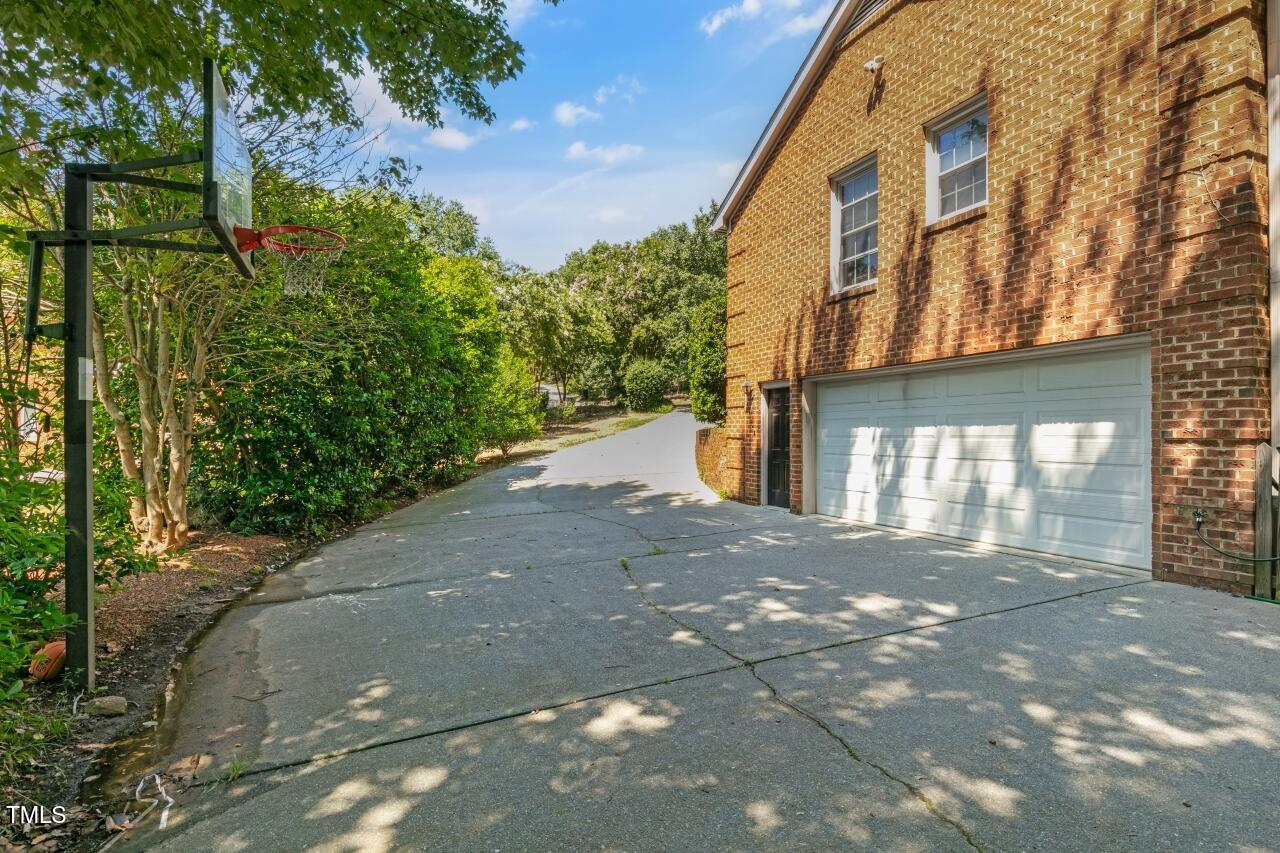 6 Street James Place Chapel Hill NC 27514