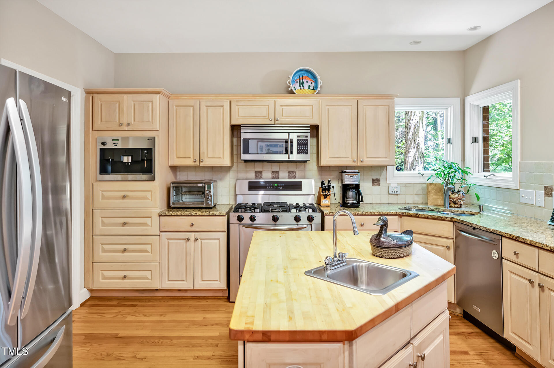 81106 Alexander Chapel Hill NC 27517