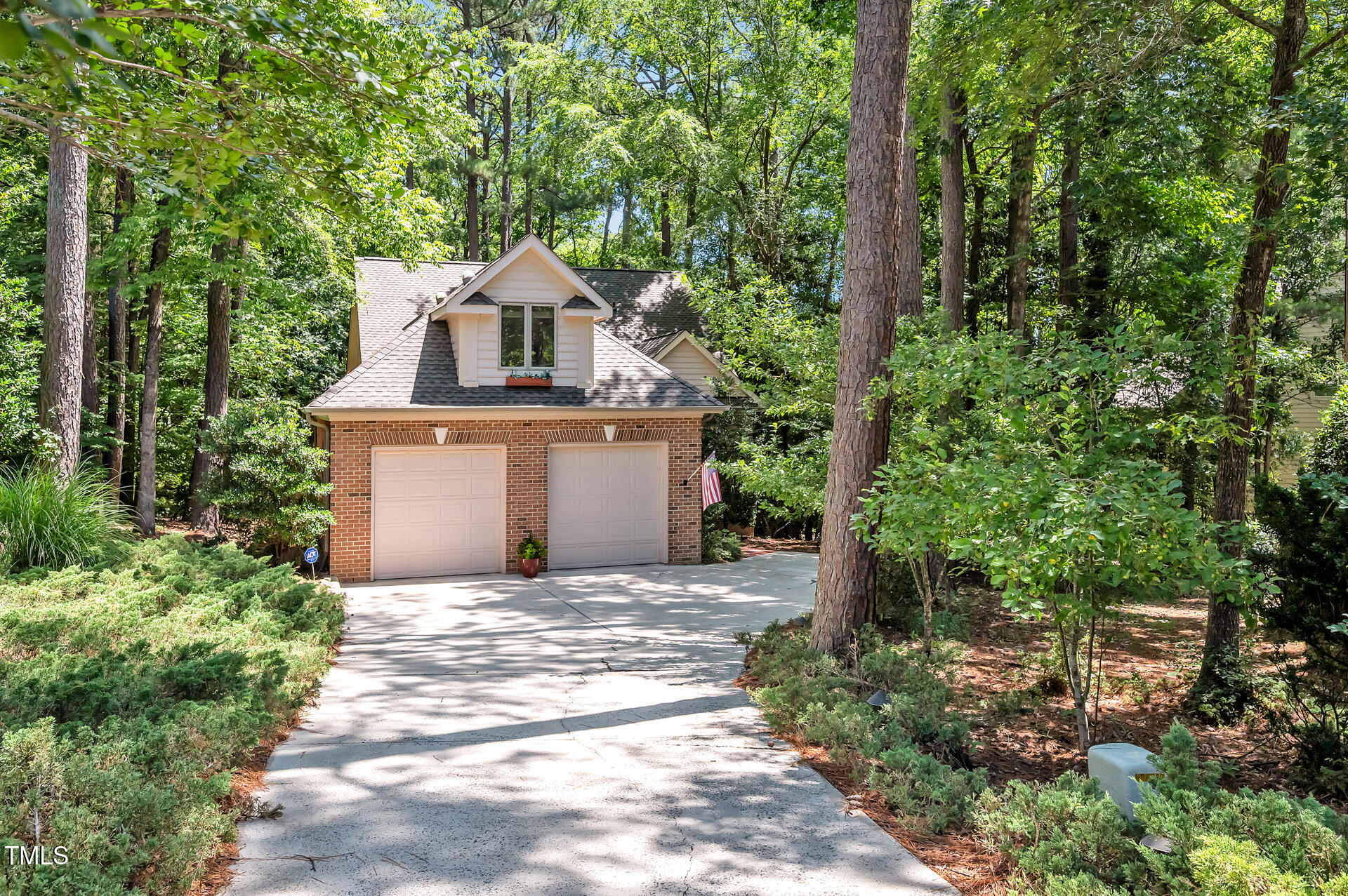 81106 Alexander Chapel Hill NC 27517