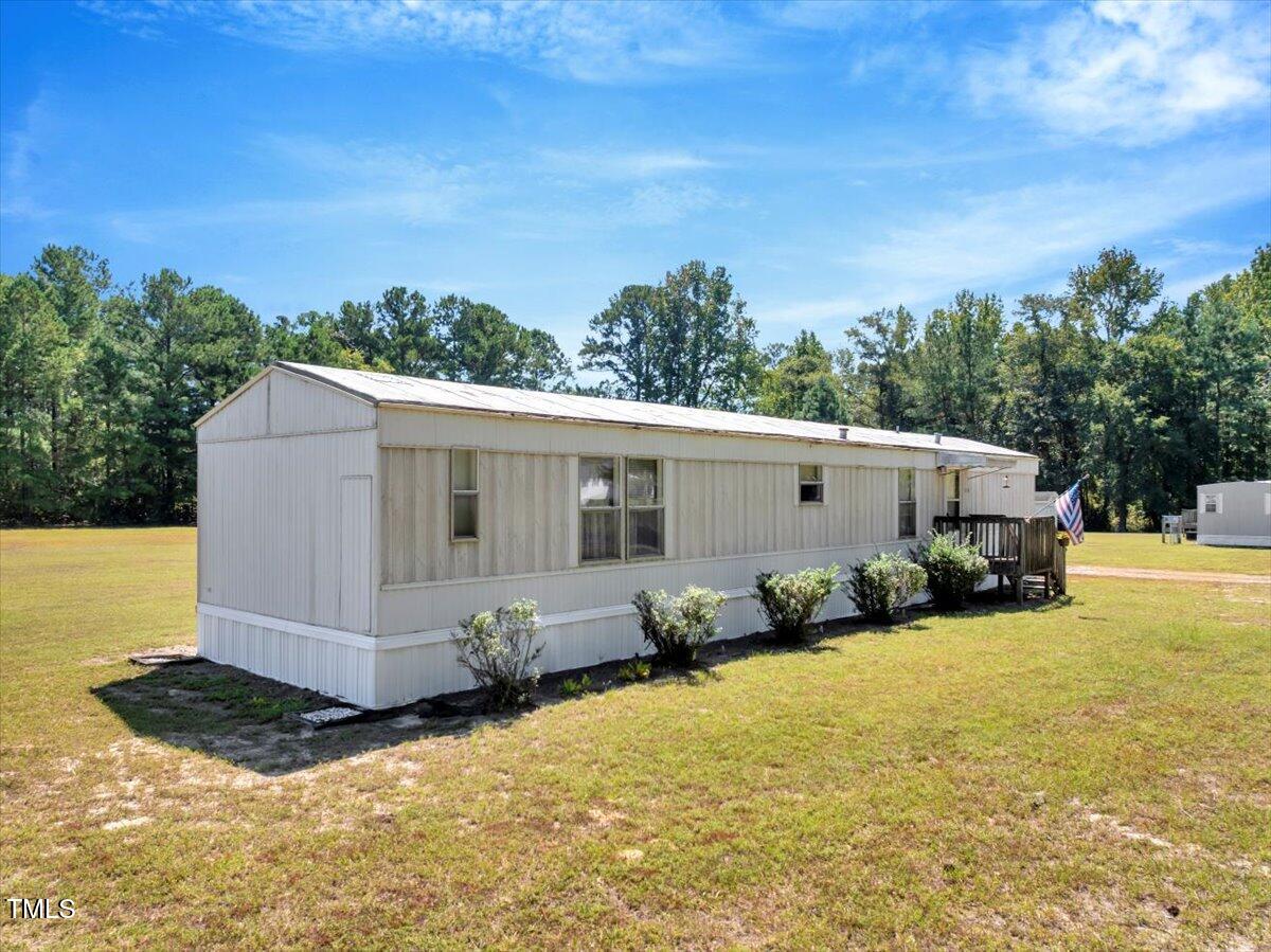 2172 Amelia Church Road Clayton NC 27520