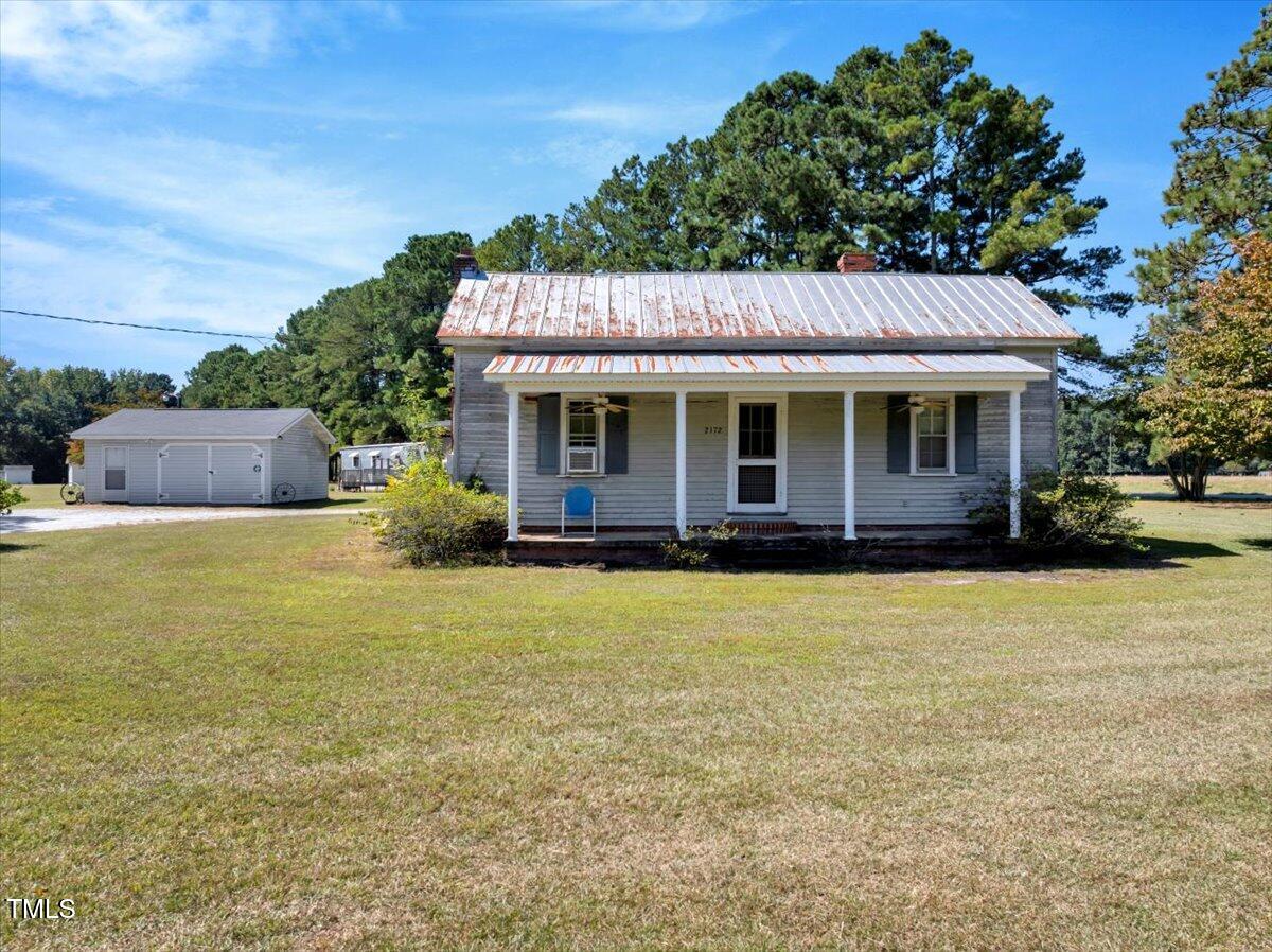 2172 Amelia Church Road Clayton NC 27520