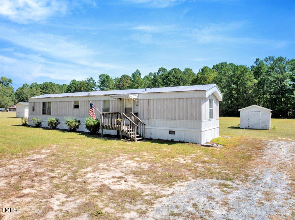 2172 Amelia Church Road Clayton NC 27520