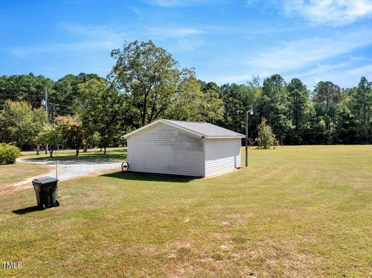 2172 Amelia Church Road Clayton NC 27520